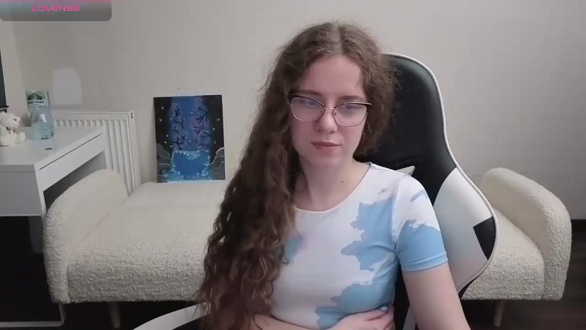 Gallery image thumbnail from BlueFlowerr's myfreecams stream on, 03/26/2026, 22:08 image 8 of 20