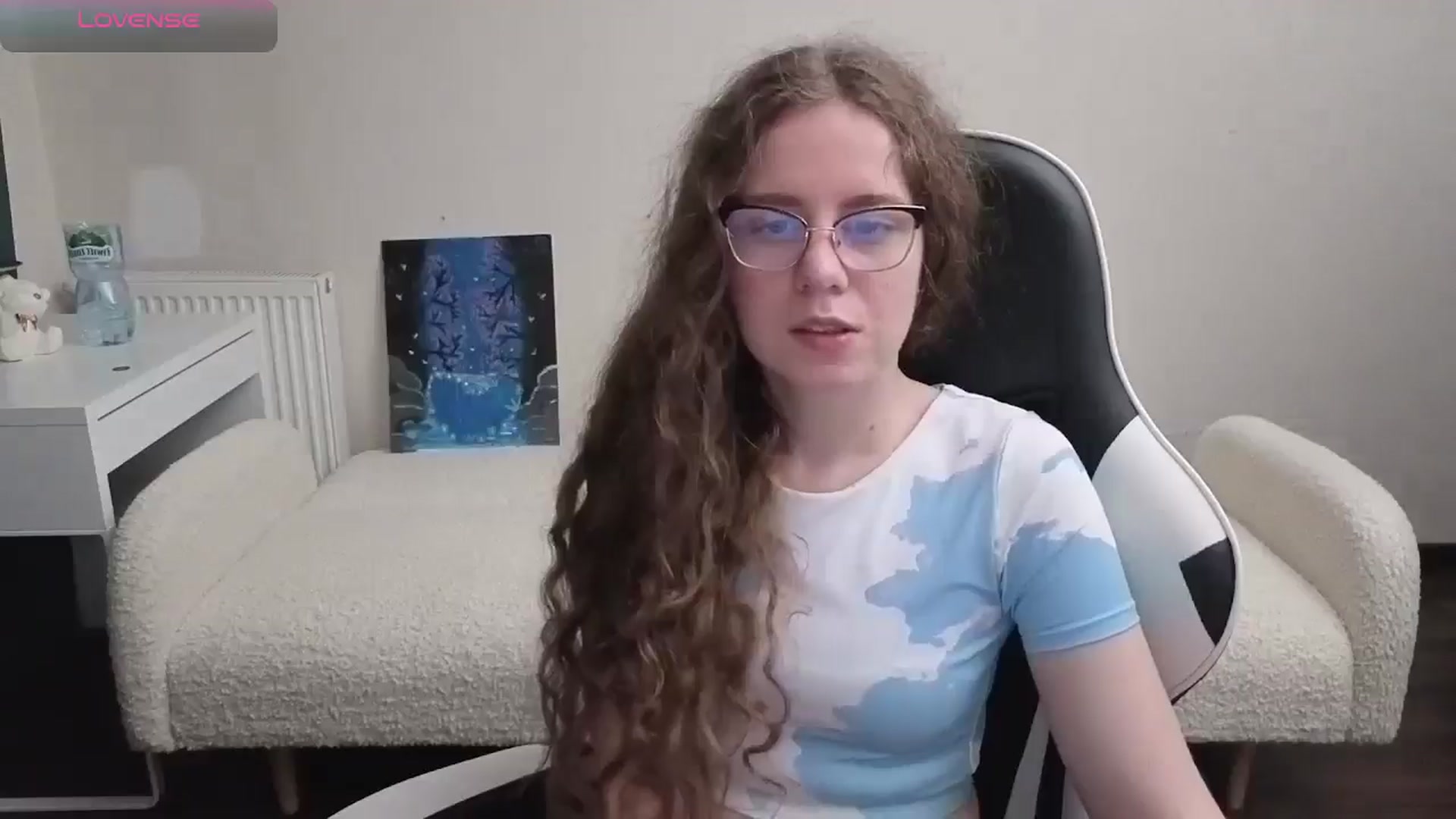 Gallery image thumbnail from BlueFlowerr's myfreecams stream on, 03/26/2026, 22:08 image 7 of 20