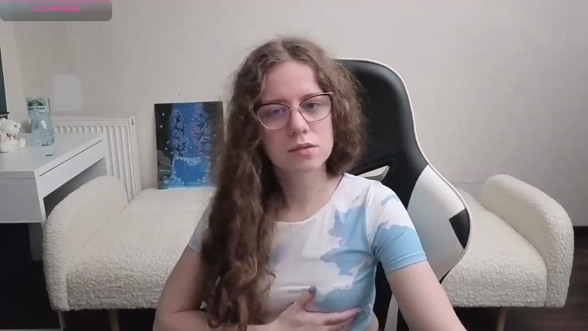 Gallery image thumbnail from BlueFlowerr's myfreecams stream on, 03/26/2026, 22:08 image 17 of 20