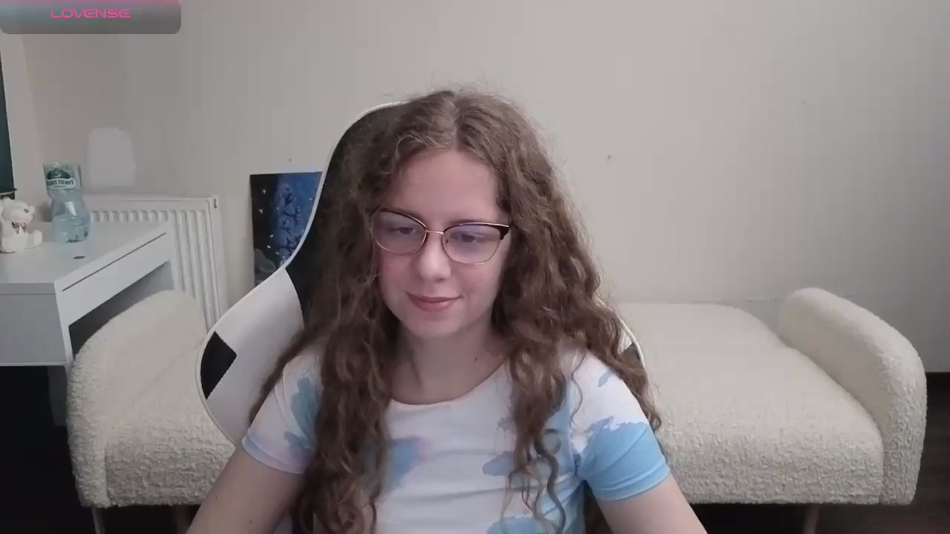 Gallery image thumbnail from BlueFlowerr's myfreecams stream on, 03/26/2026, 23:17 image 11 of 20