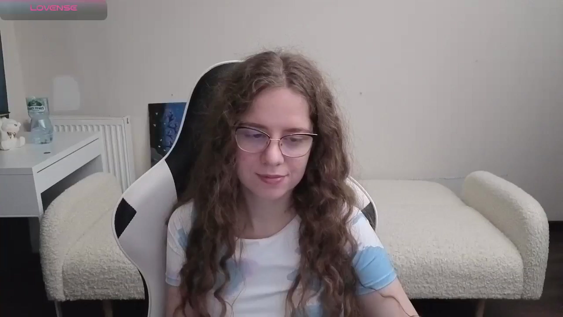 Gallery image thumbnail from BlueFlowerr's myfreecams stream on, 03/26/2026, 23:17 image 2 of 20