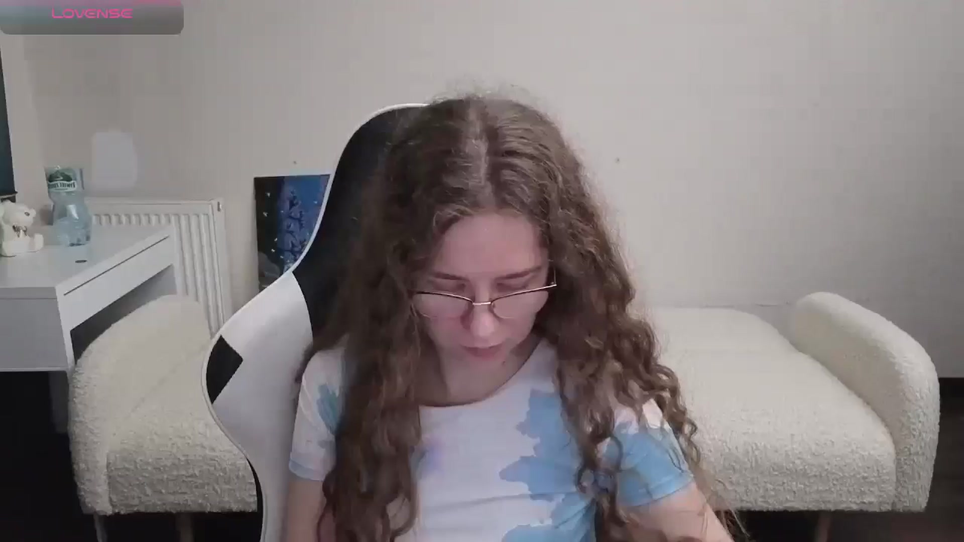 Gallery image thumbnail from BlueFlowerr's myfreecams stream on, 03/26/2026, 23:17 image 7 of 20