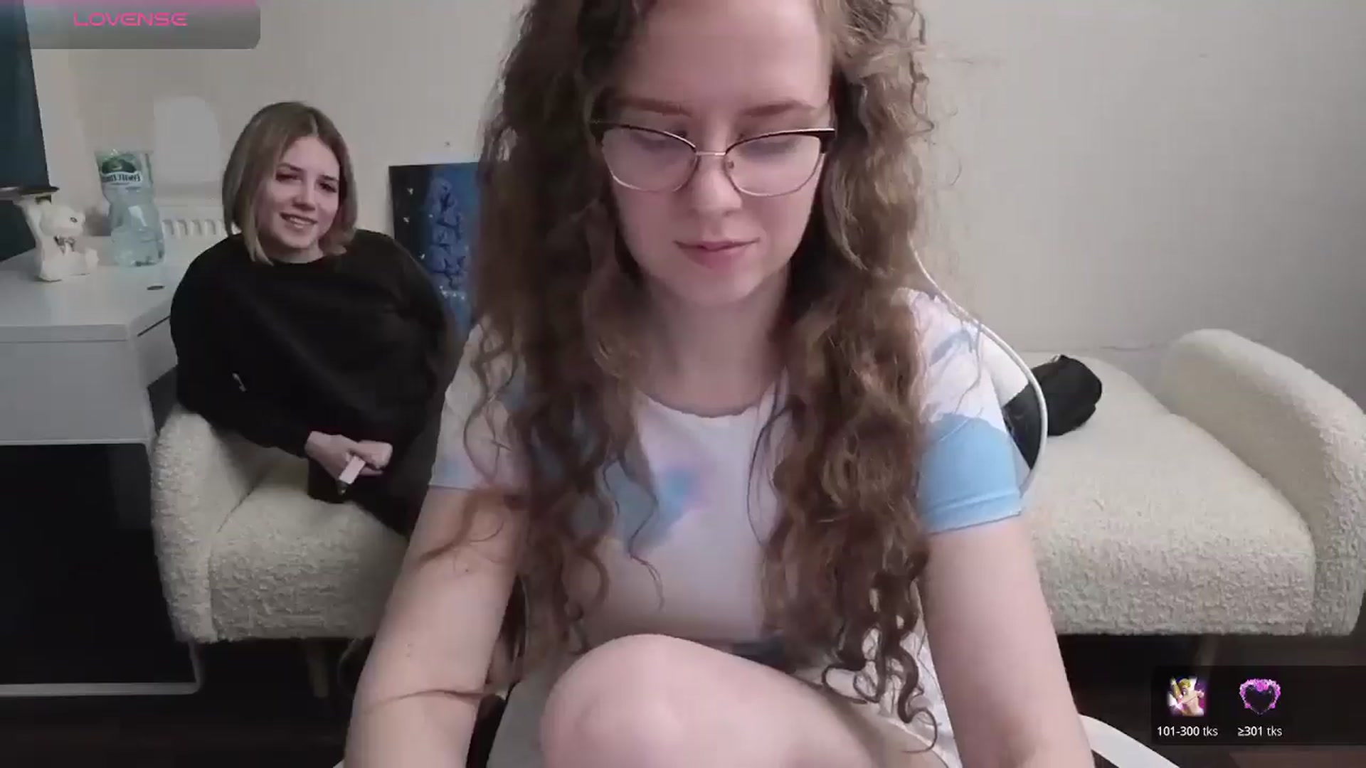 Gallery image thumbnail from BlueFlowerr's myfreecams stream on, 03/27/2026, 03:27 image 10 of 20