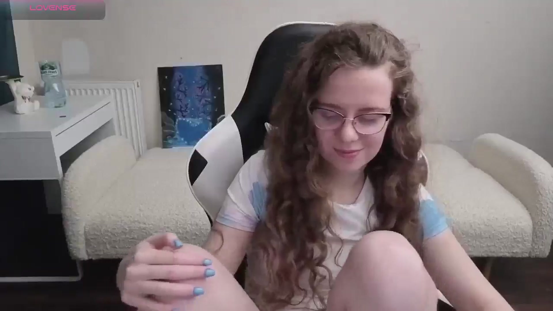 Gallery image thumbnail from BlueFlowerr's myfreecams stream on, 03/27/2026, 03:27 image 6 of 20