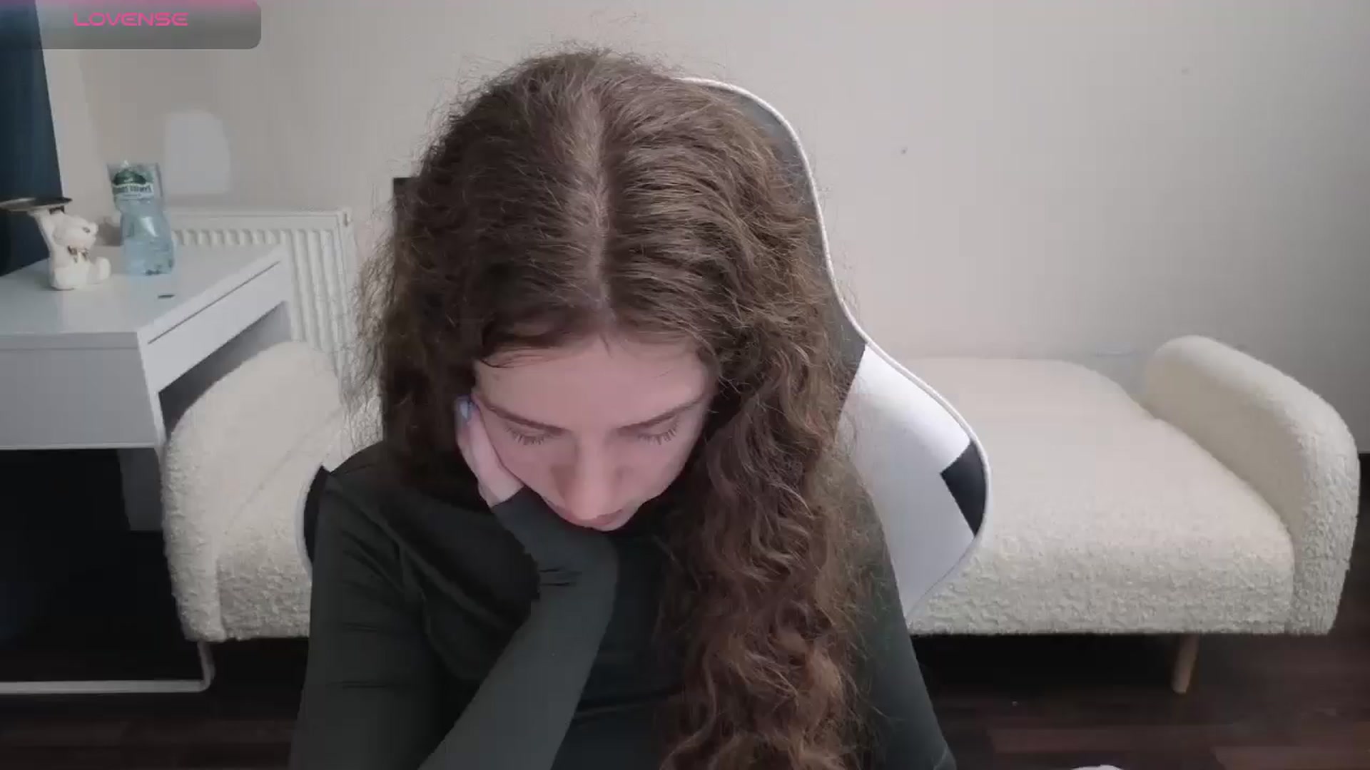 Gallery image thumbnail from BlueFlowerr's myfreecams stream on, 03/27/2026, 19:26 image 18 of 20