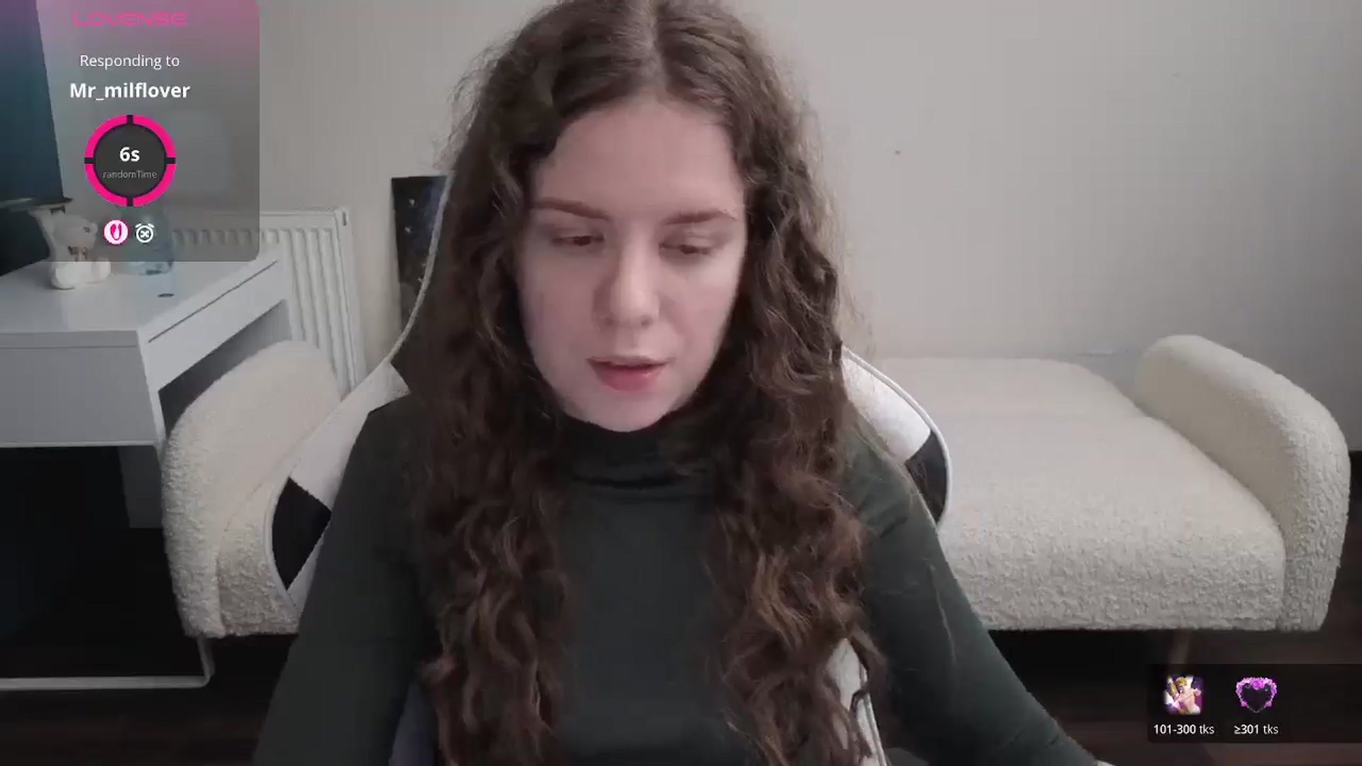 Gallery image thumbnail from BlueFlowerr's myfreecams stream on, 03/27/2026, 19:26 image 13 of 20