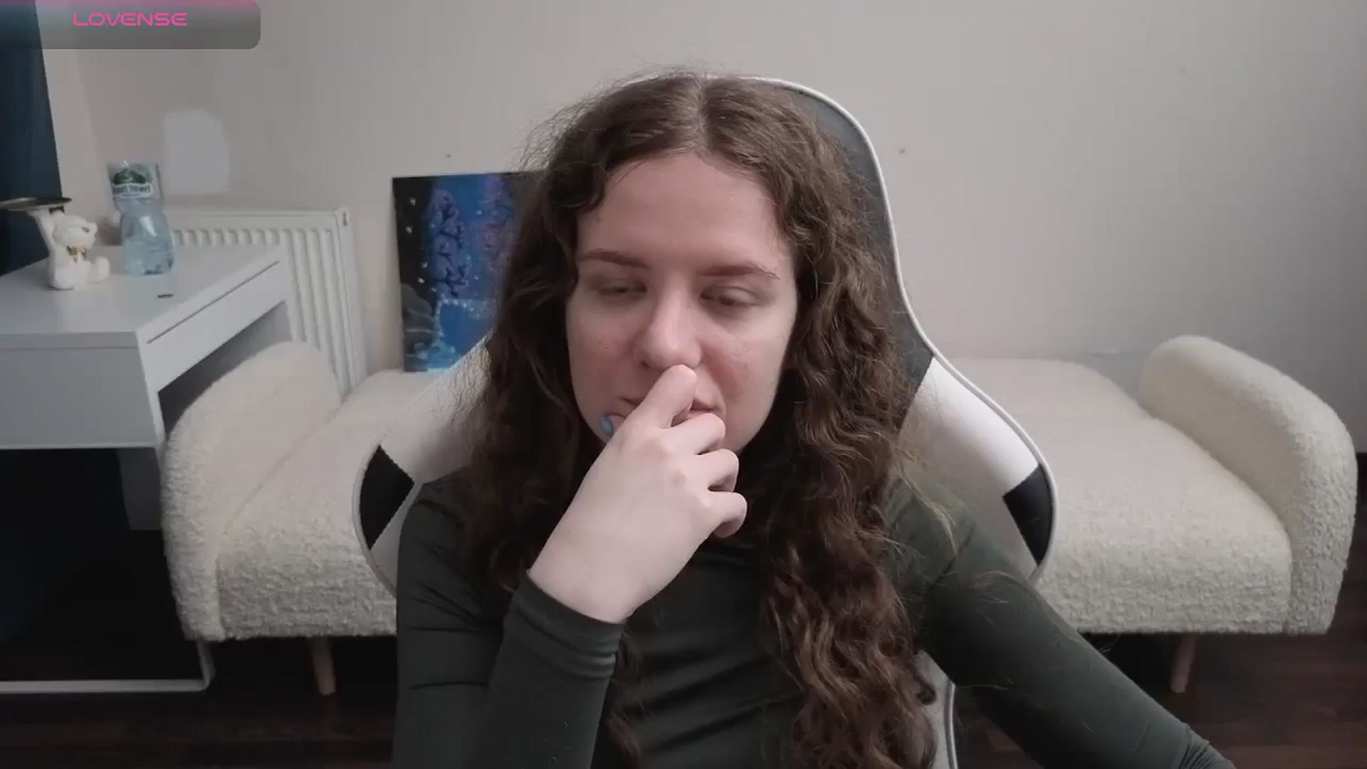 Gallery image thumbnail from BlueFlowerr's myfreecams stream on, 03/27/2026, 19:26 image 8 of 20