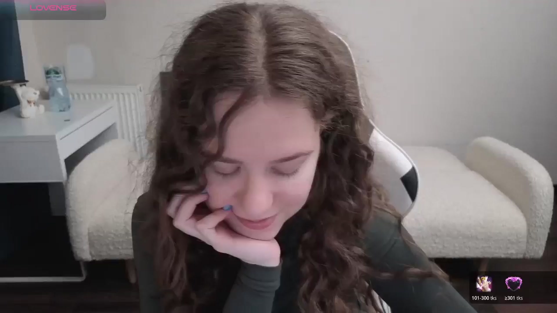 Gallery image thumbnail from BlueFlowerr's myfreecams stream on, 03/27/2026, 19:26 image 1 of 20