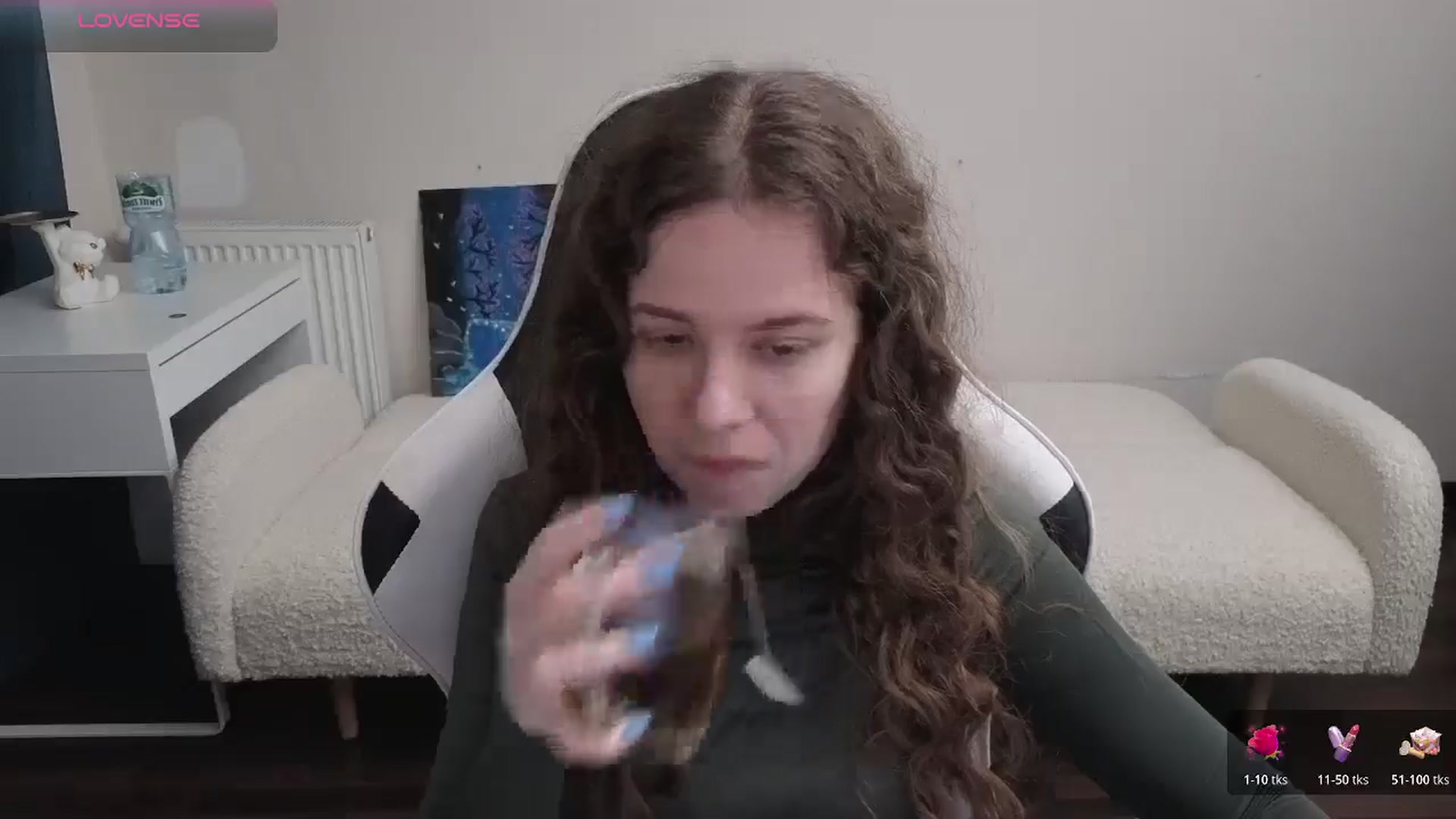 Gallery image thumbnail from BlueFlowerr's myfreecams stream on, 03/27/2026, 19:26 image 10 of 20