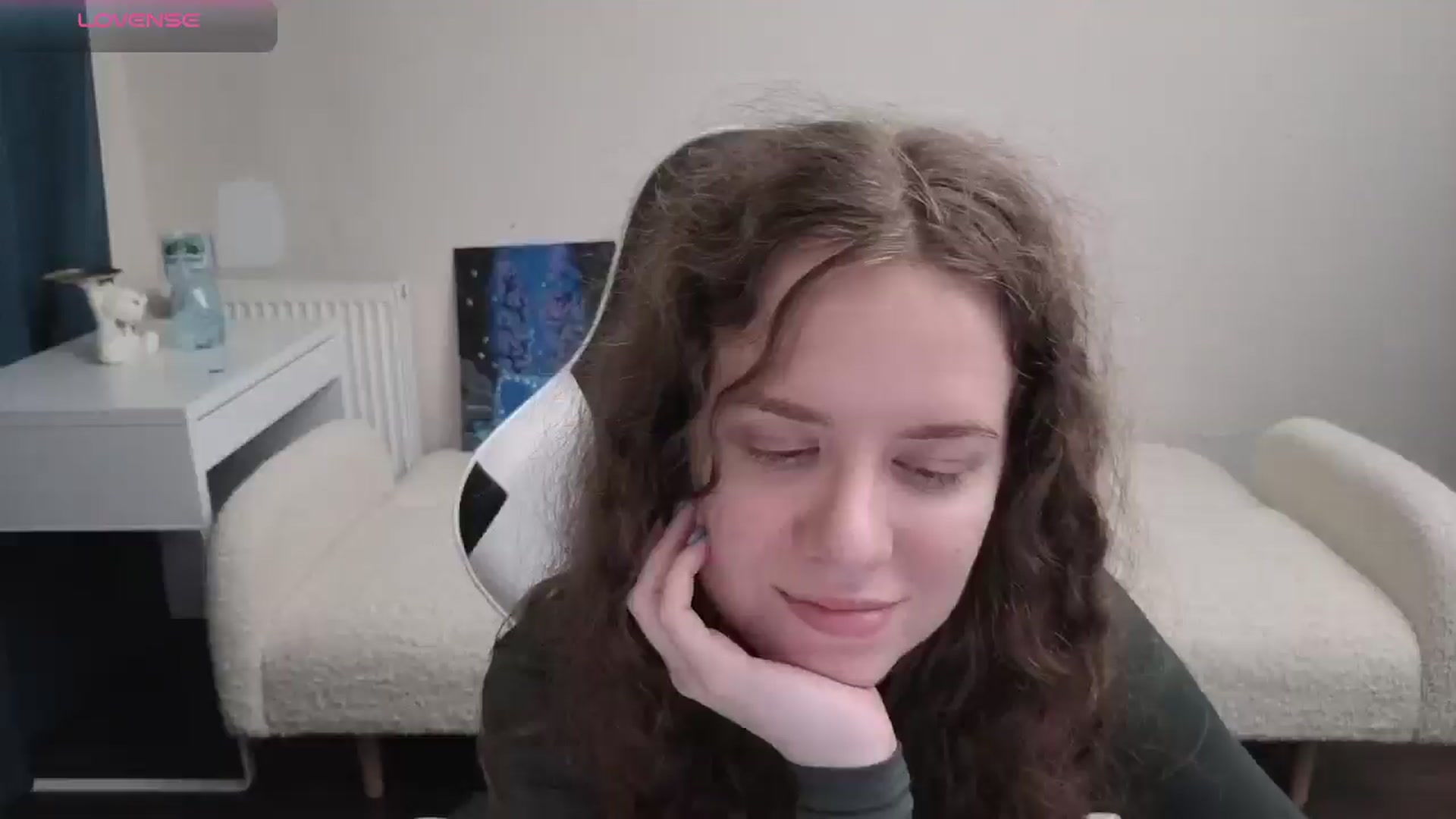 Gallery image thumbnail from BlueFlowerr's myfreecams stream on, 03/27/2026, 21:35 image 13 of 20