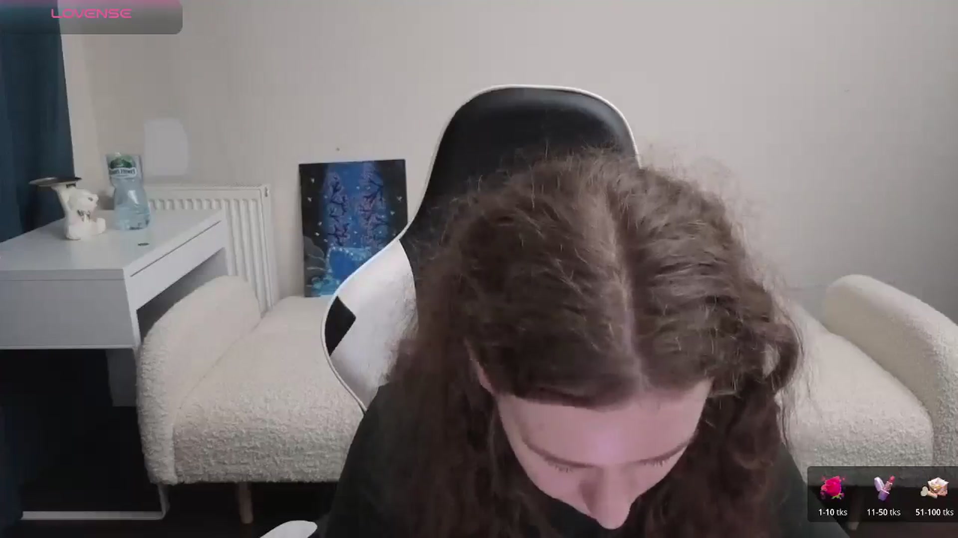 Gallery image thumbnail from BlueFlowerr's myfreecams stream on, 03/27/2026, 21:35 image 15 of 20