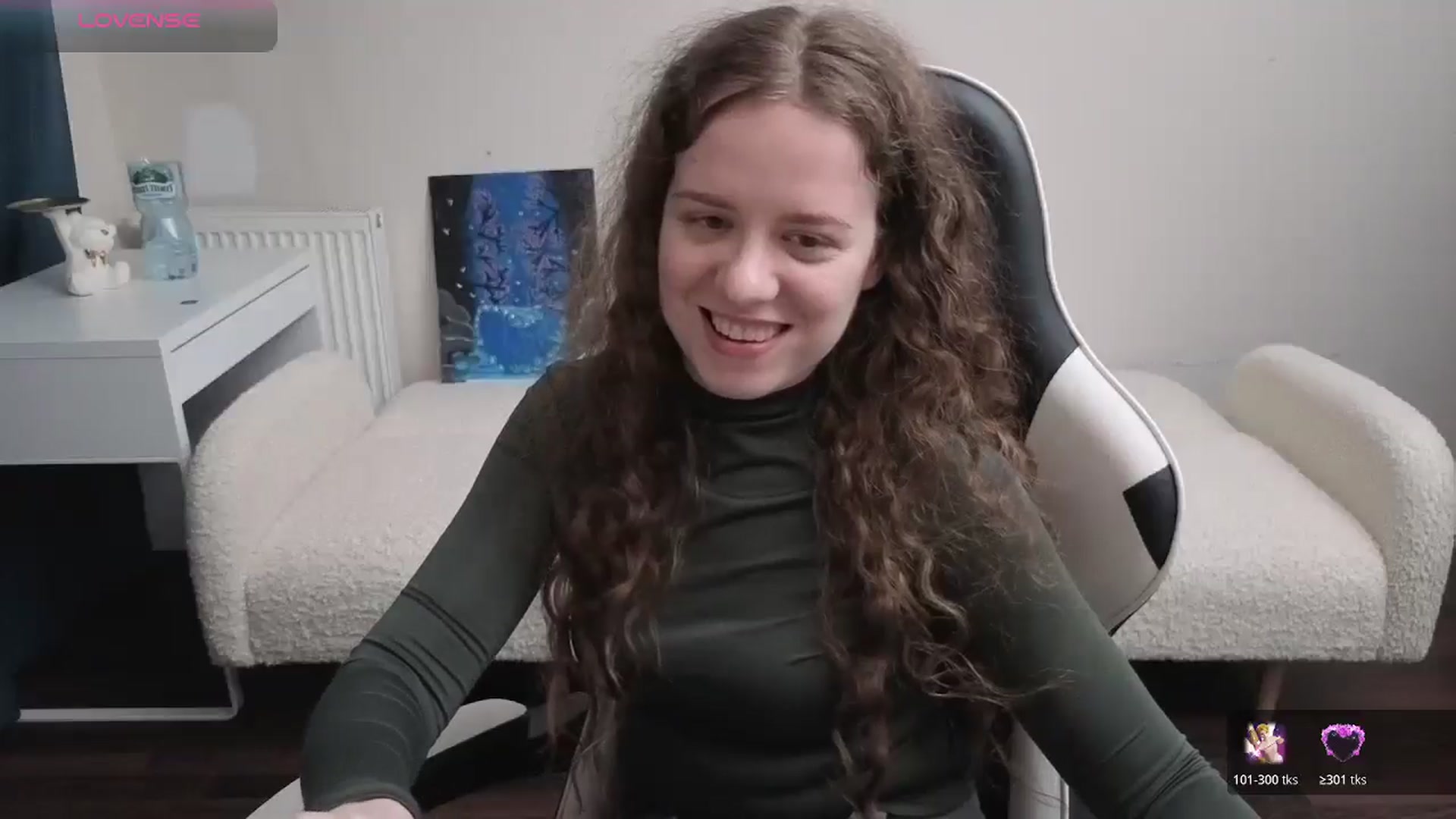 Gallery image thumbnail from BlueFlowerr's myfreecams stream on, 03/27/2026, 22:35 image 14 of 20