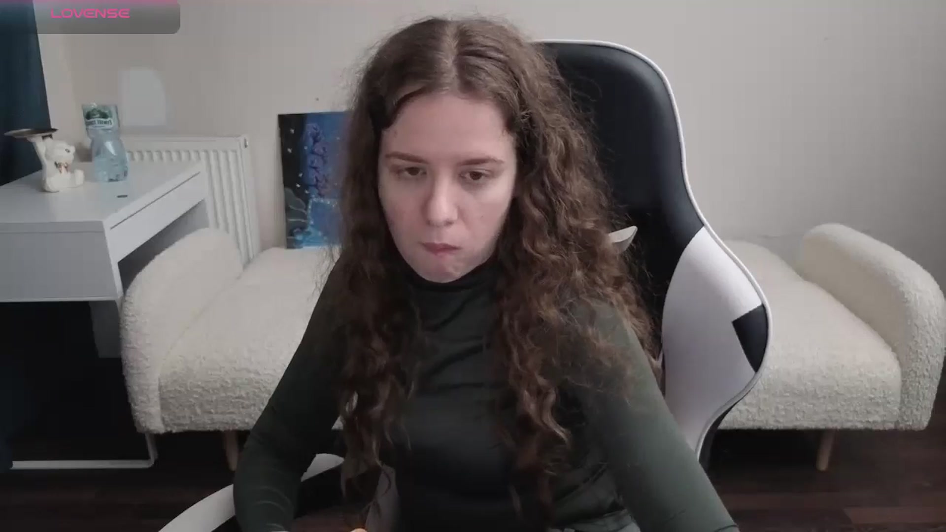 Gallery image thumbnail from BlueFlowerr's myfreecams stream on, 03/27/2026, 22:35 image 15 of 20