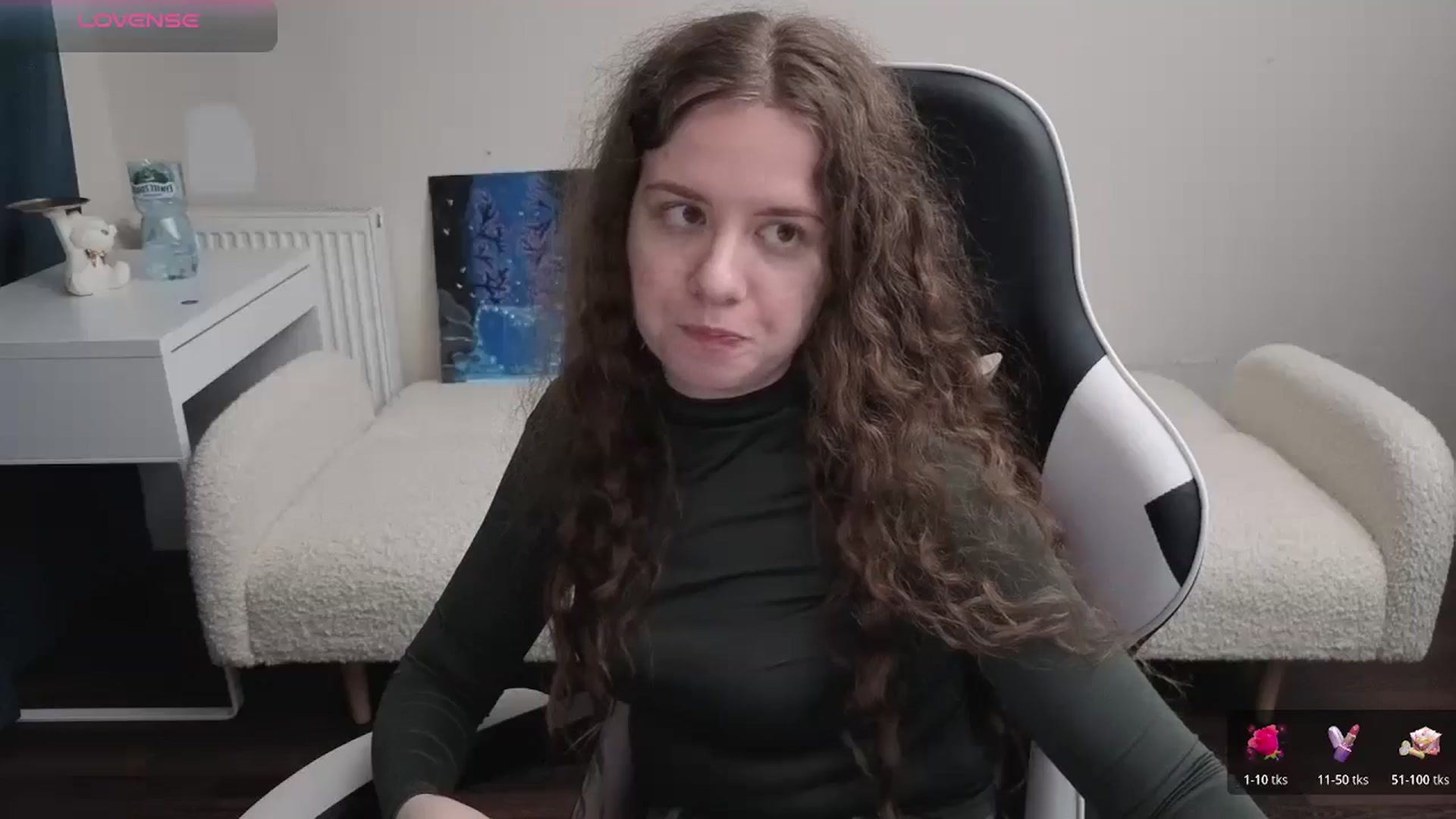 Gallery image thumbnail from BlueFlowerr's myfreecams stream on, 03/27/2026, 22:35 image 13 of 20