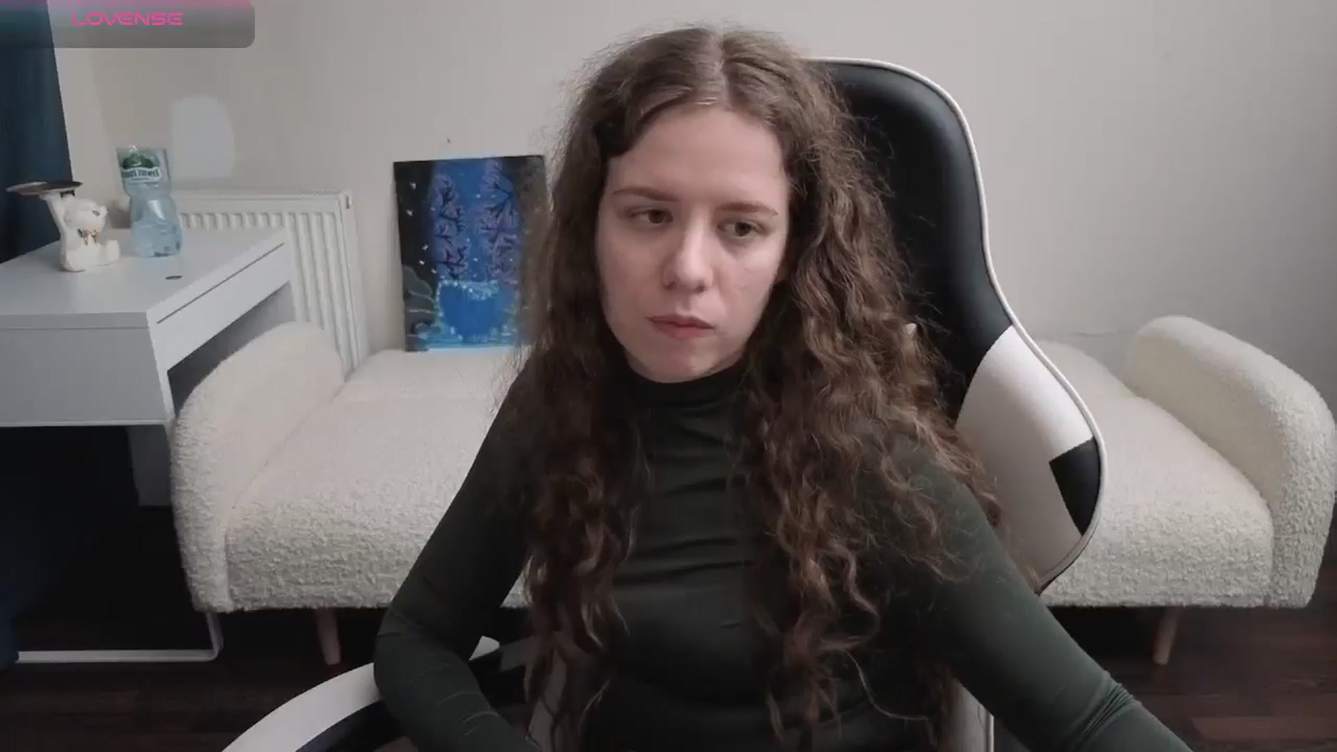 Gallery image thumbnail from BlueFlowerr's myfreecams stream on, 03/27/2026, 22:35 image 17 of 20