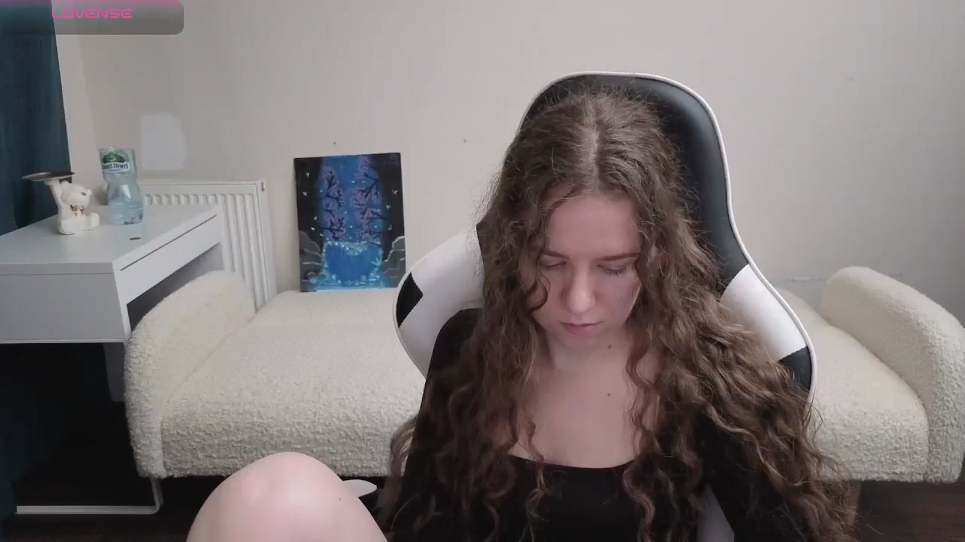 Gallery image thumbnail from BlueFlowerr's myfreecams stream on, 03/28/2026, 19:26 image 14 of 20
