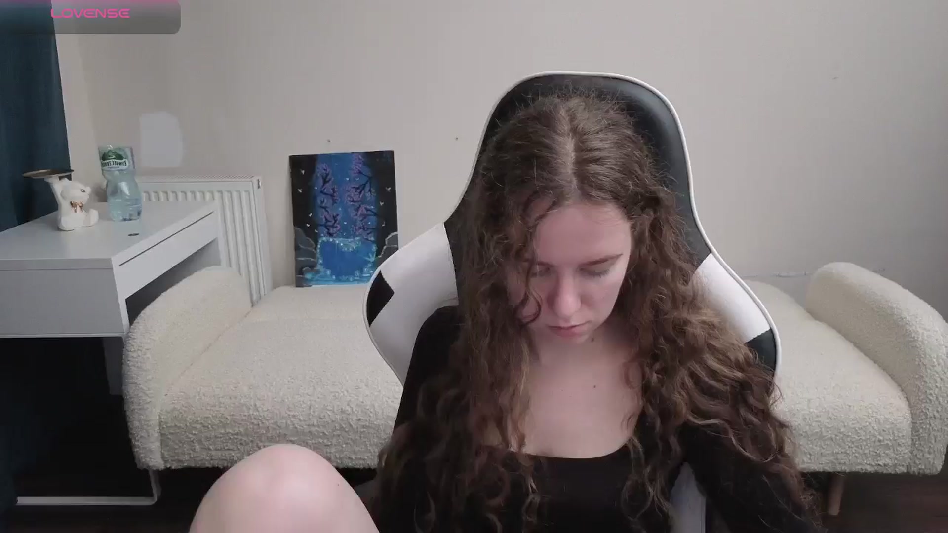 Gallery image thumbnail from BlueFlowerr's myfreecams stream on, 03/28/2026, 19:26 image 15 of 20