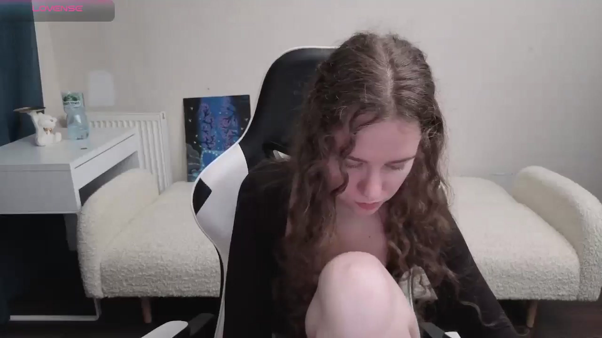 Gallery image thumbnail from BlueFlowerr's myfreecams stream on, 03/28/2026, 19:26 image 18 of 20