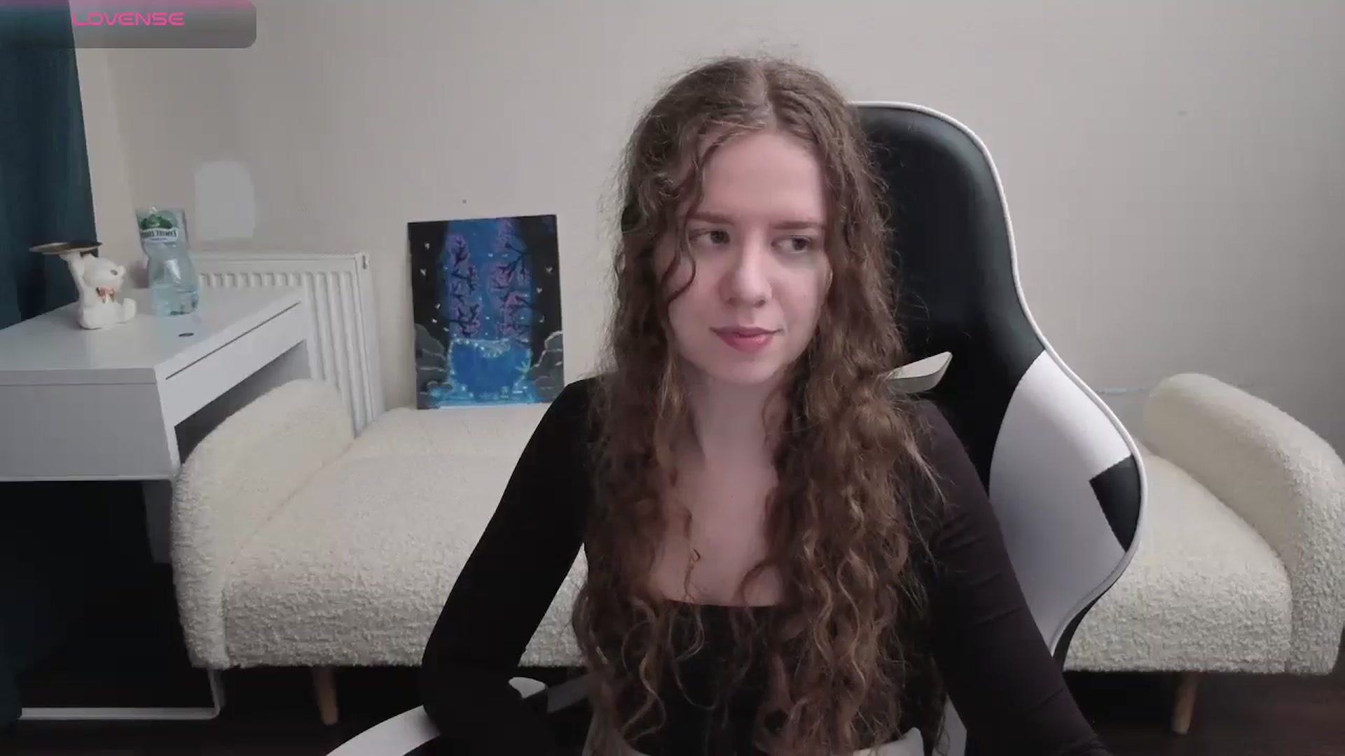Gallery image thumbnail from BlueFlowerr's myfreecams stream on, 03/28/2026, 19:26 image 5 of 20