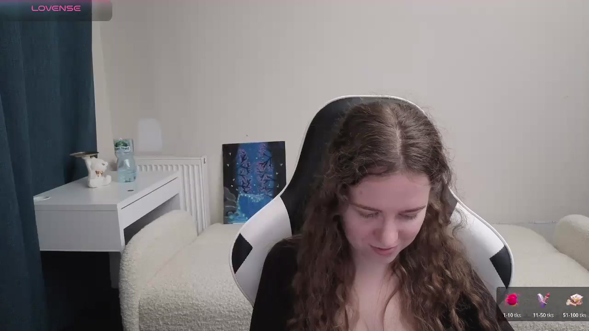 Gallery image thumbnail from BlueFlowerr's myfreecams stream on, 03/28/2026, 22:34 image 6 of 20