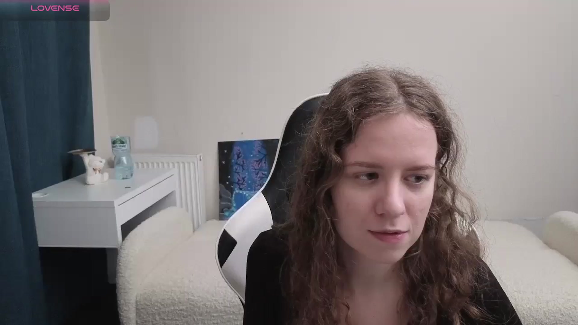 Gallery image thumbnail from BlueFlowerr's myfreecams stream on, 03/28/2026, 22:34 image 16 of 20
