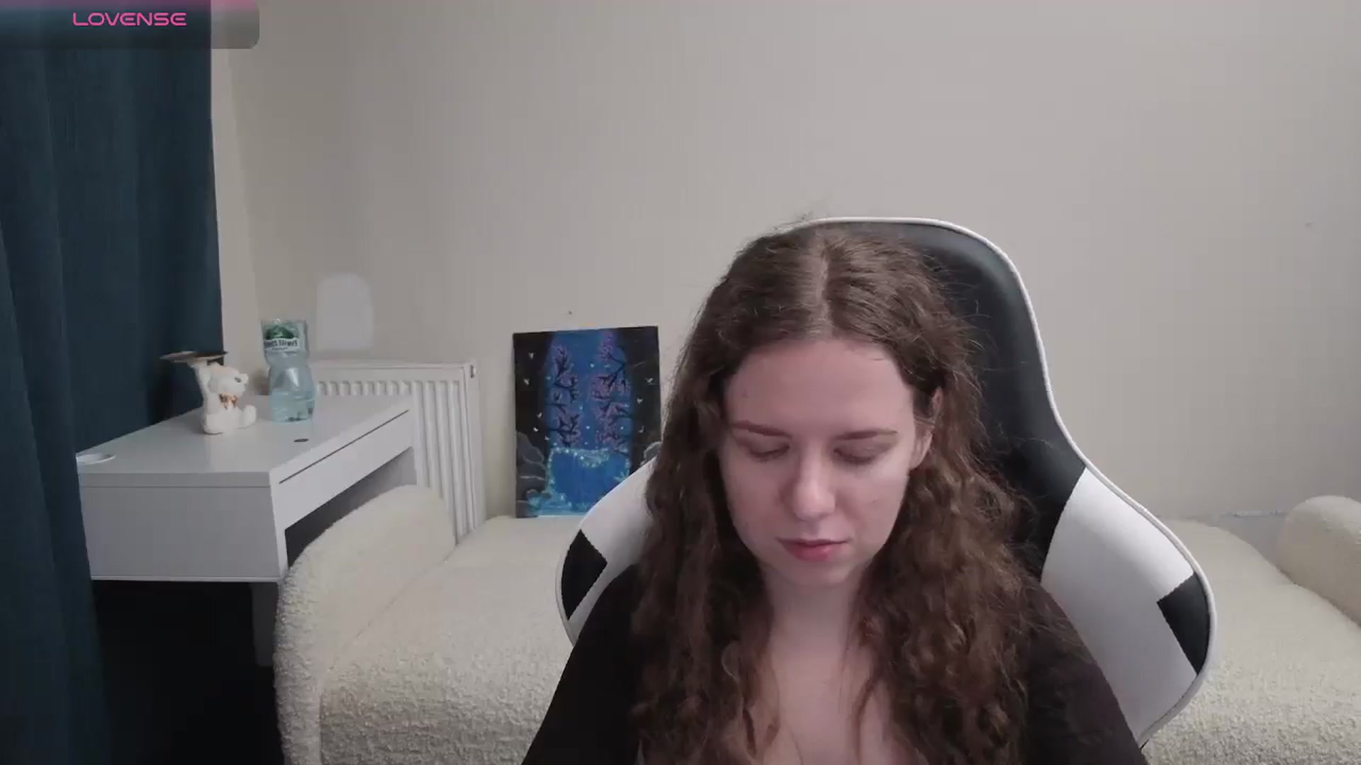 Gallery image thumbnail from BlueFlowerr's myfreecams stream on, 03/28/2026, 22:34 image 9 of 20