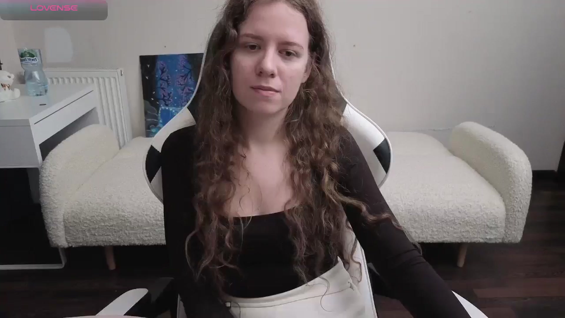 Gallery image thumbnail from BlueFlowerr's myfreecams stream on, 03/28/2026, 22:34 image 17 of 20