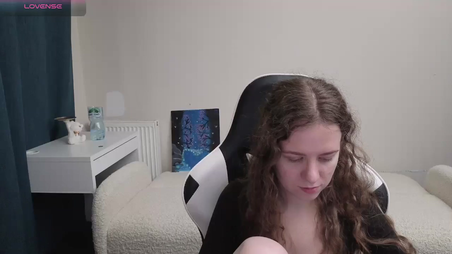 Gallery image thumbnail from BlueFlowerr's myfreecams stream on, 03/28/2026, 22:34 image 14 of 20