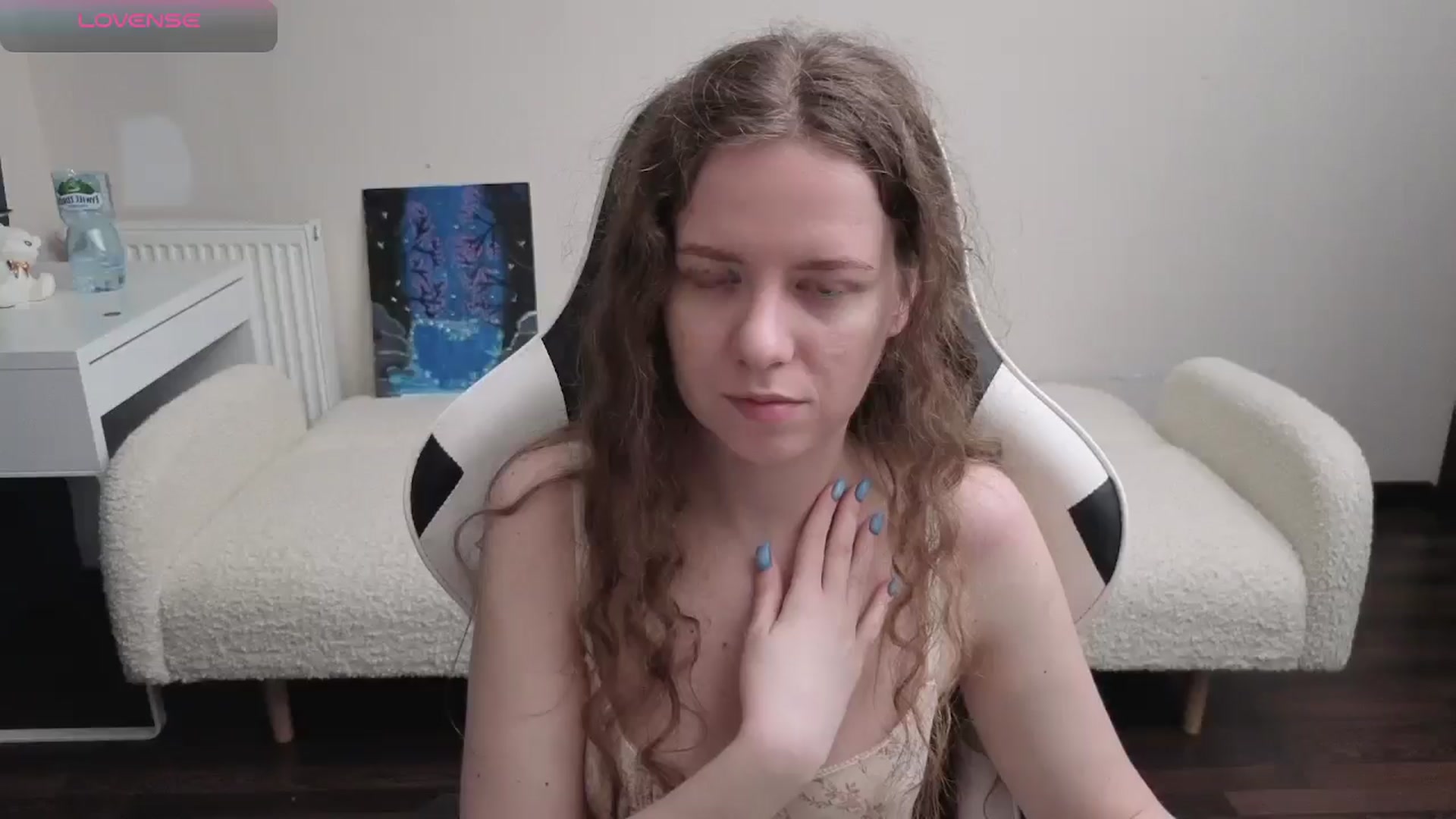Gallery image thumbnail from BlueFlowerr's myfreecams stream on, 03/28/2026, 22:34 image 19 of 20