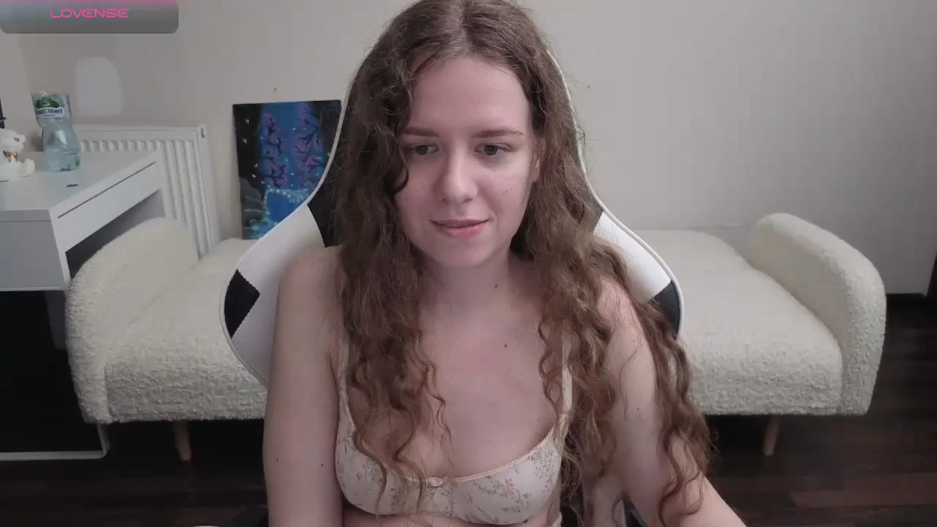 Gallery image thumbnail from BlueFlowerr's myfreecams stream on, 03/29/2026, 24:34 image 2 of 20