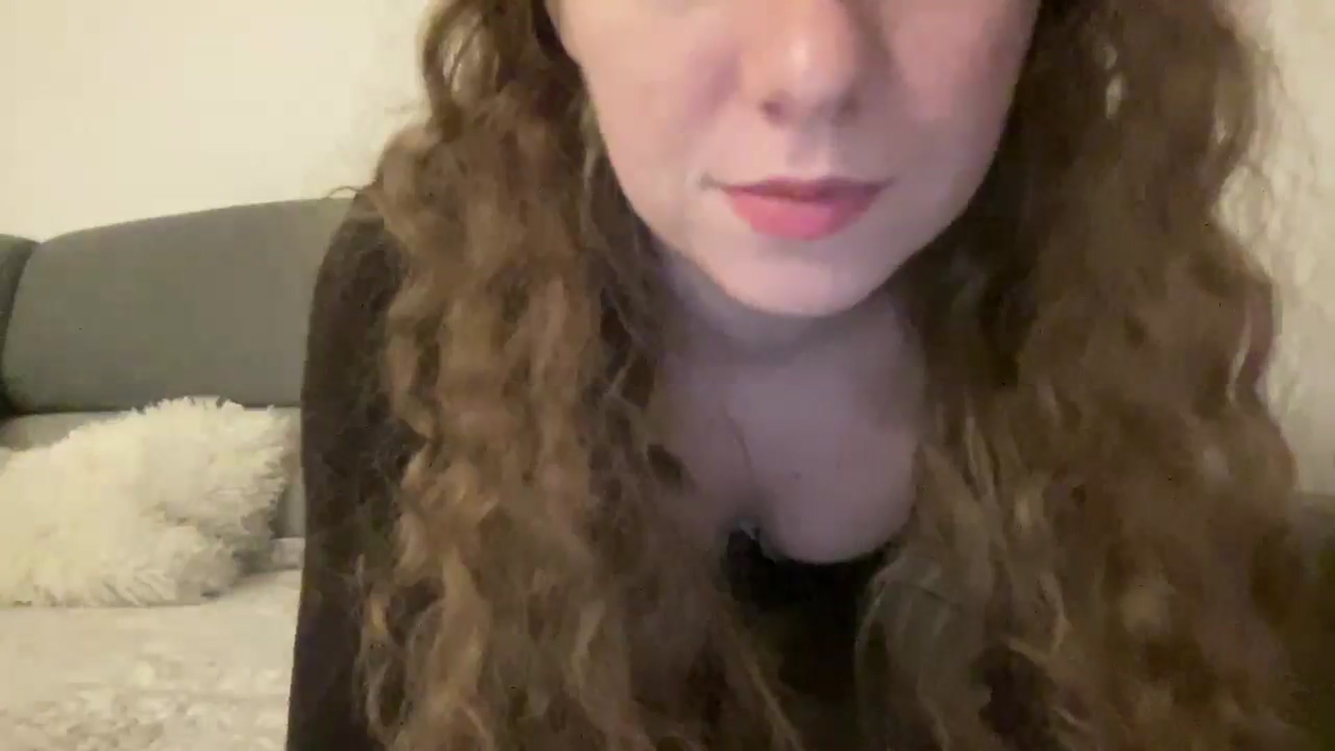 Gallery image thumbnail from BlueFlowerr's myfreecams stream on, 03/29/2026, 04:42 image 8 of 20