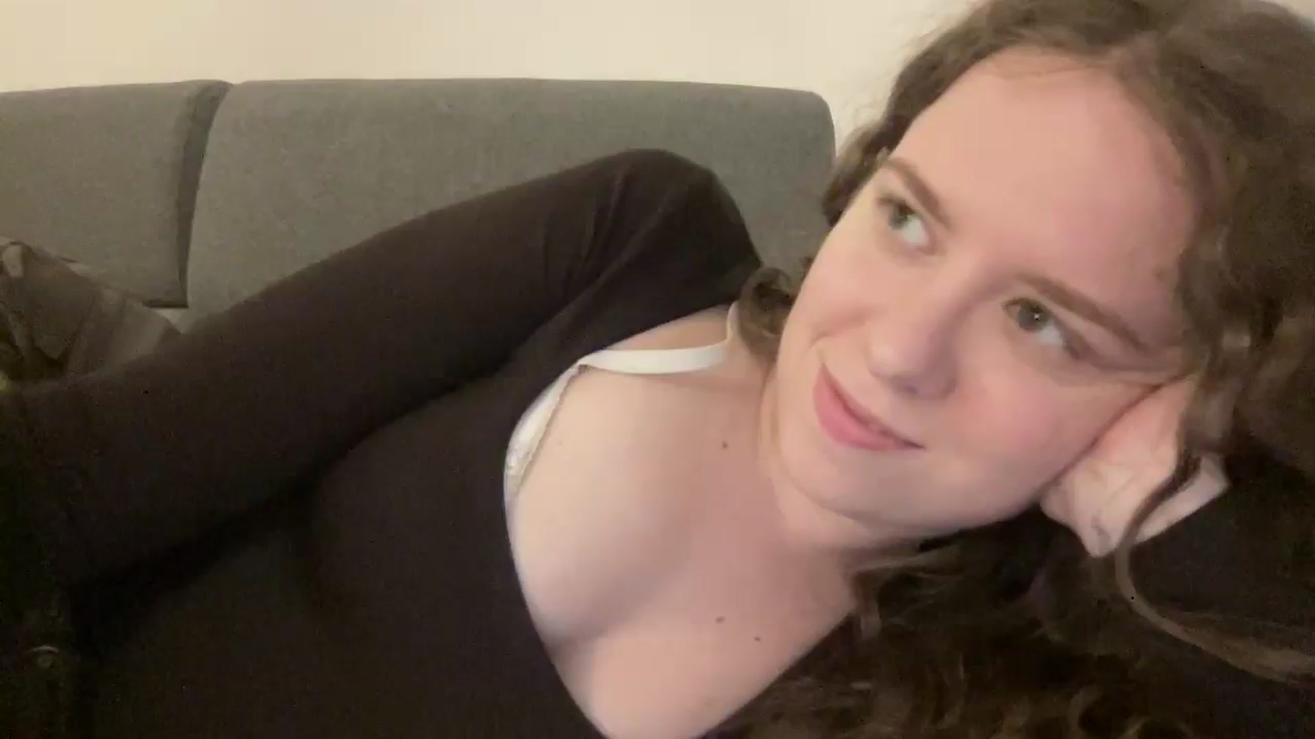 Gallery image thumbnail from BlueFlowerr's myfreecams stream on, 03/29/2026, 04:42 image 11 of 20