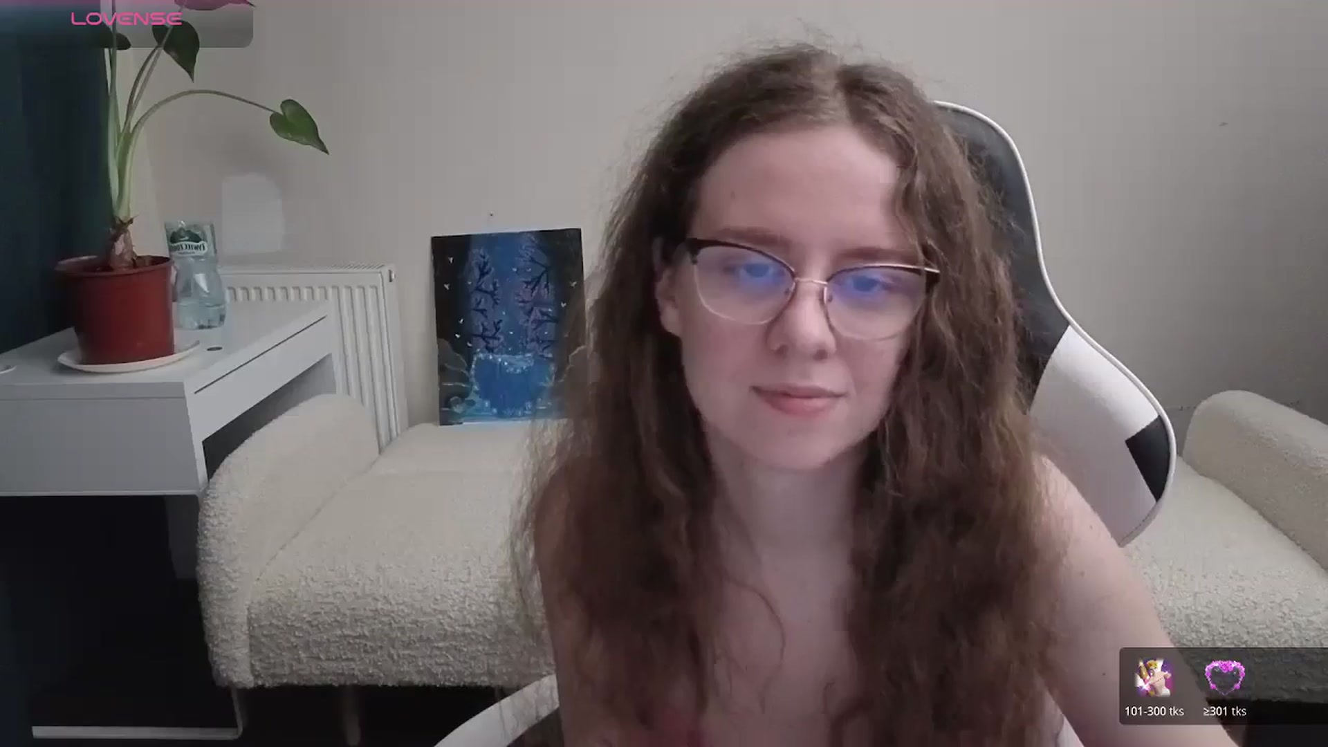 Gallery image thumbnail from BlueFlowerr's myfreecams stream on, 03/30/2026, 21:11 image 4 of 20