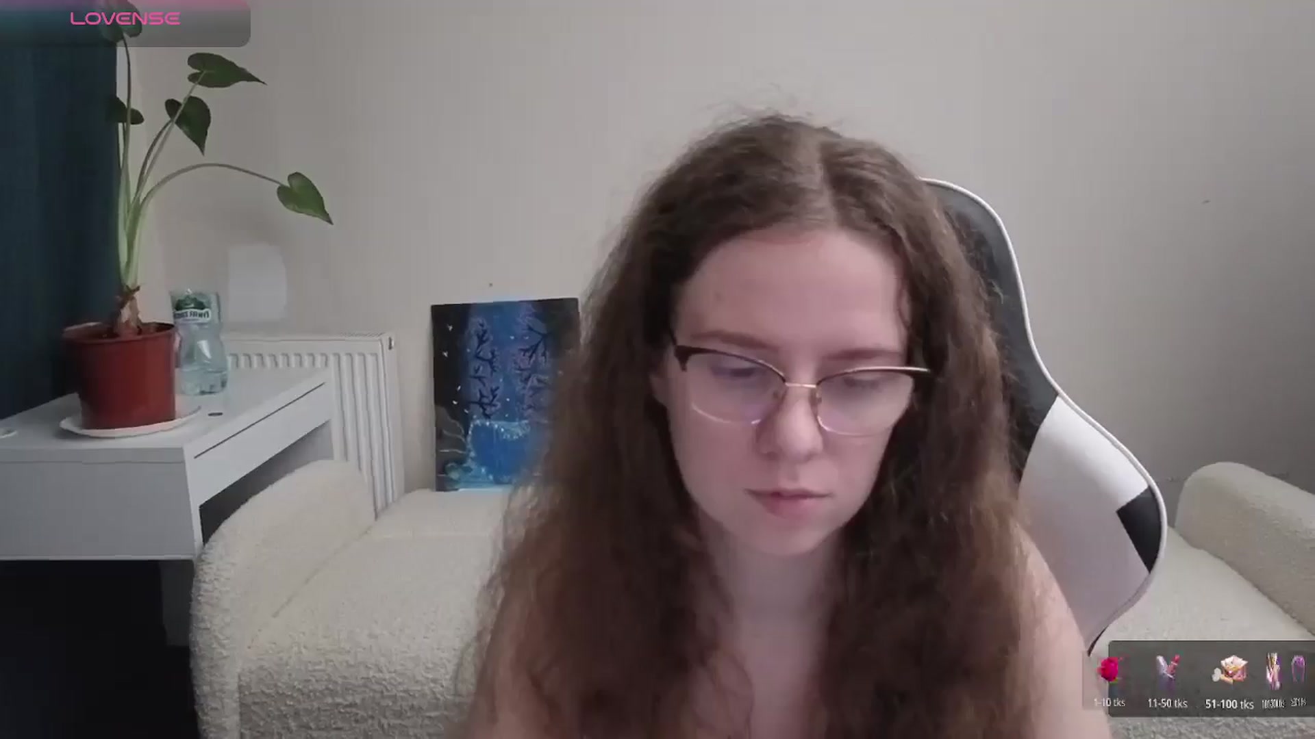 Gallery image thumbnail from BlueFlowerr's myfreecams stream on, 03/30/2026, 21:11 image 9 of 20
