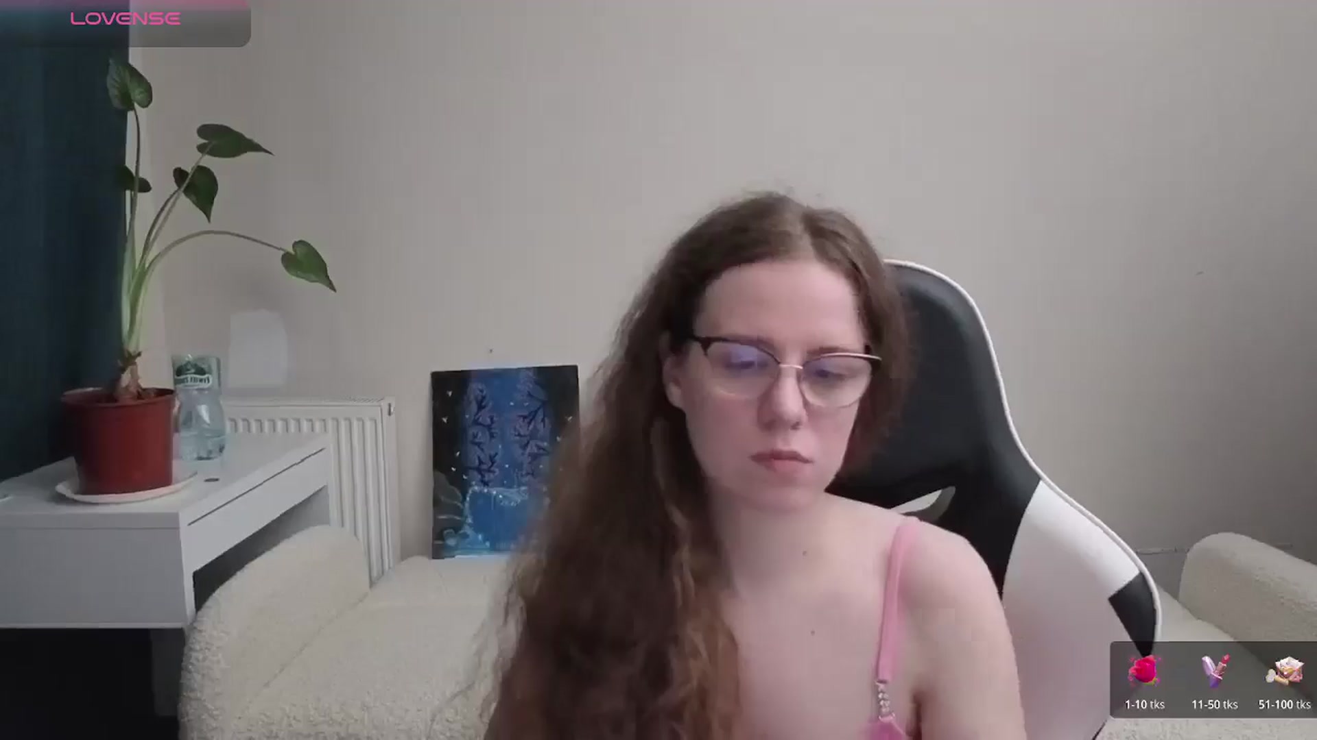 Gallery image thumbnail from BlueFlowerr's myfreecams stream on, 03/30/2026, 21:11 image 14 of 20