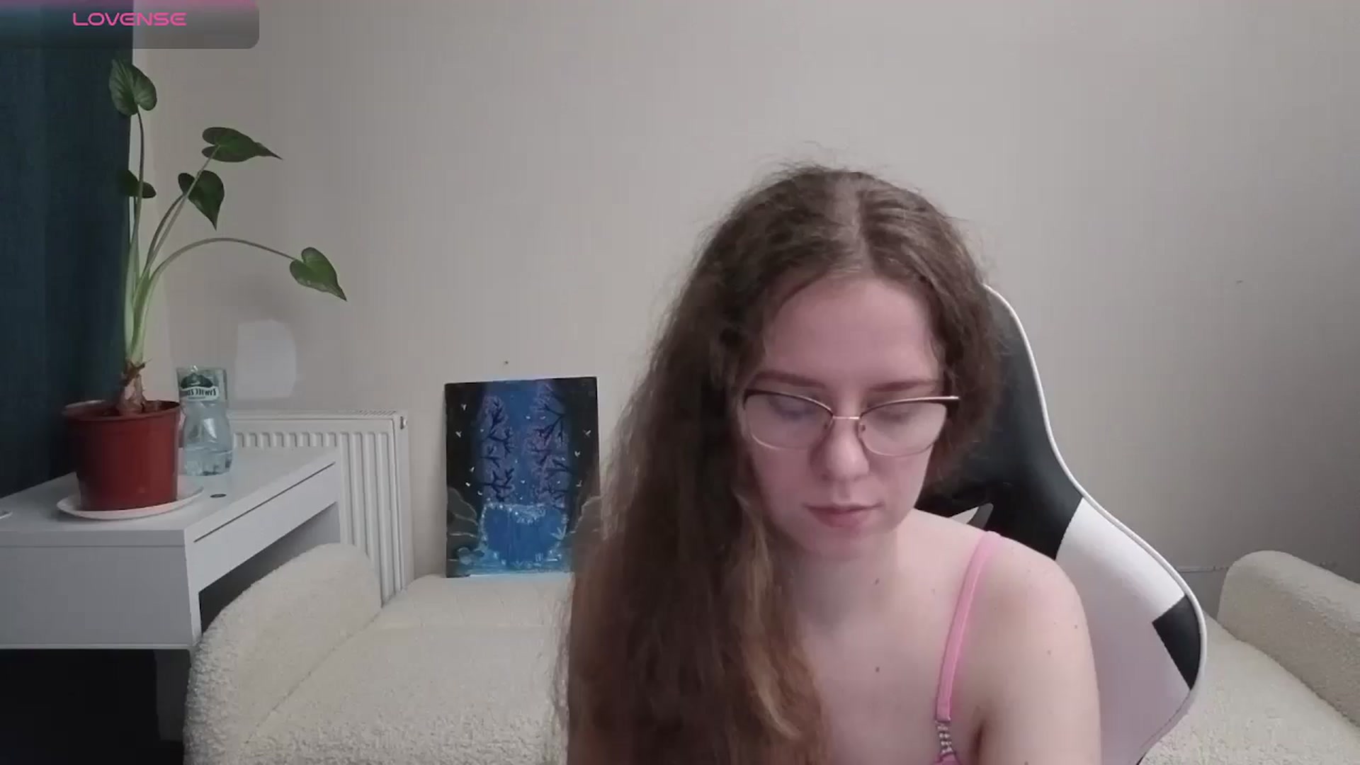 Gallery image thumbnail from BlueFlowerr's myfreecams stream on, 03/30/2026, 21:11 image 13 of 20