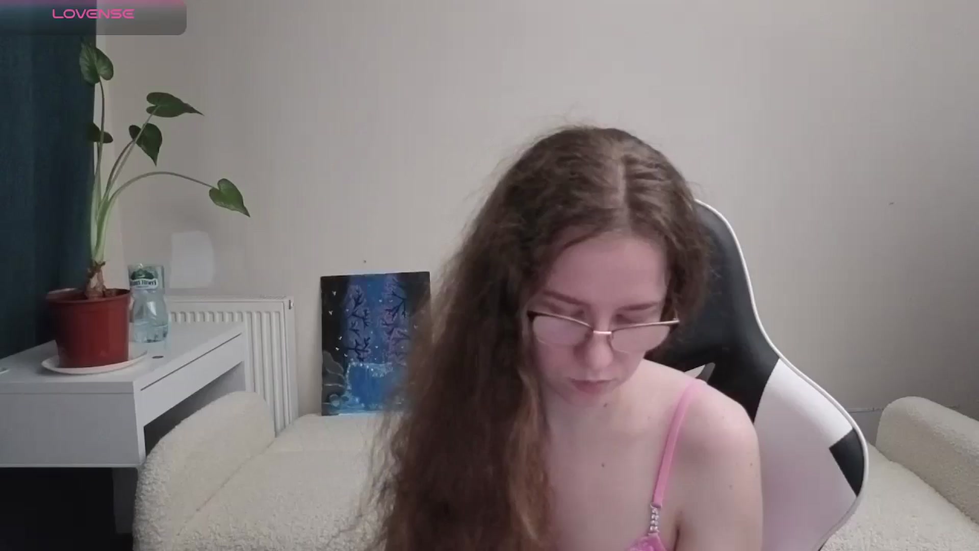 Gallery image thumbnail from BlueFlowerr's myfreecams stream on, 03/30/2026, 21:11 image 12 of 20