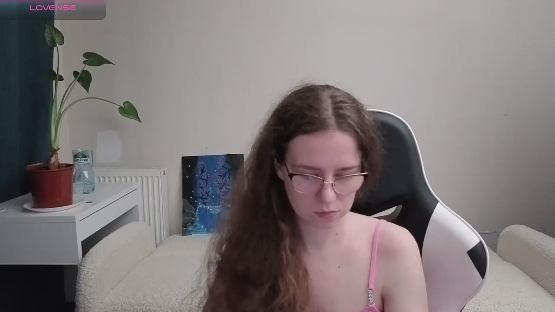 Gallery image thumbnail from BlueFlowerr's myfreecams stream on, 03/30/2026, 21:11 image 15 of 20