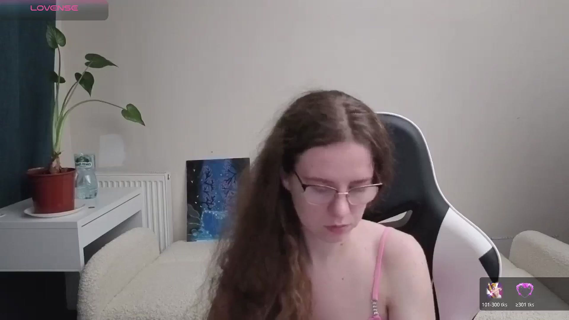 Gallery image thumbnail from BlueFlowerr's myfreecams stream on, 03/30/2026, 21:11 image 17 of 20