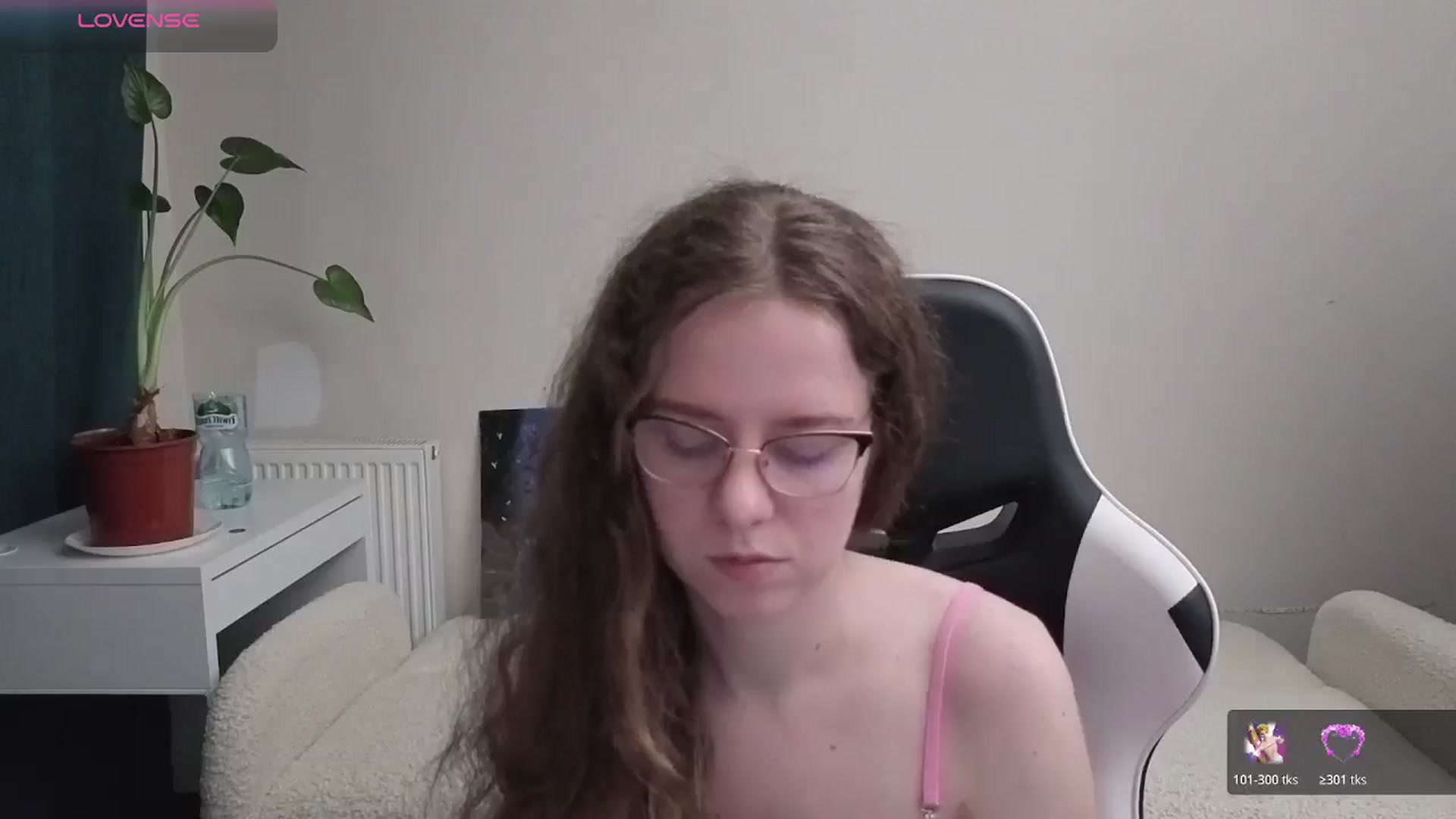 Gallery image thumbnail from BlueFlowerr's myfreecams stream on, 03/30/2026, 21:50 image 5 of 20