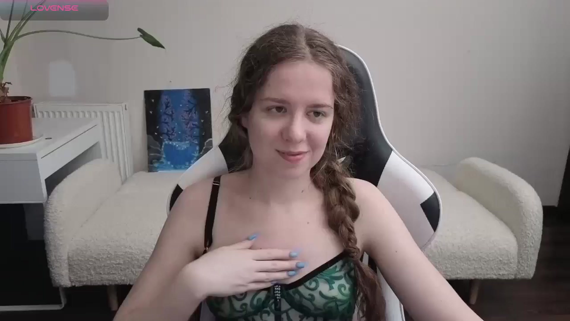 Gallery image thumbnail from BlueFlowerr's myfreecams stream on, 04/01/2026, 17:33 image 1 of 20