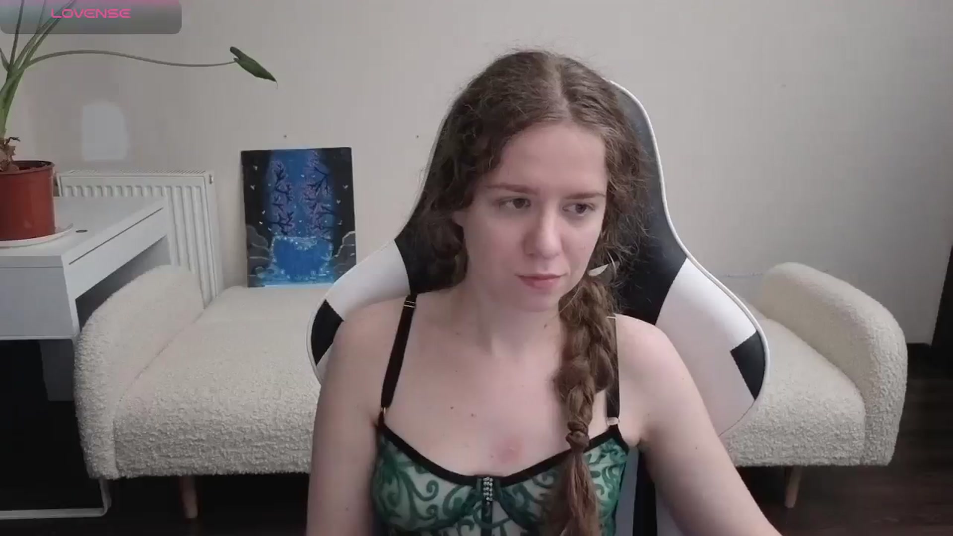 Gallery image thumbnail from BlueFlowerr's myfreecams stream on, 04/01/2026, 17:33 image 16 of 20