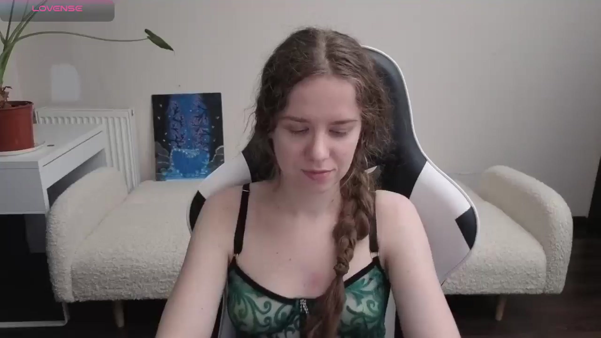 Gallery image thumbnail from BlueFlowerr's myfreecams stream on, 04/01/2026, 17:33 image 13 of 20