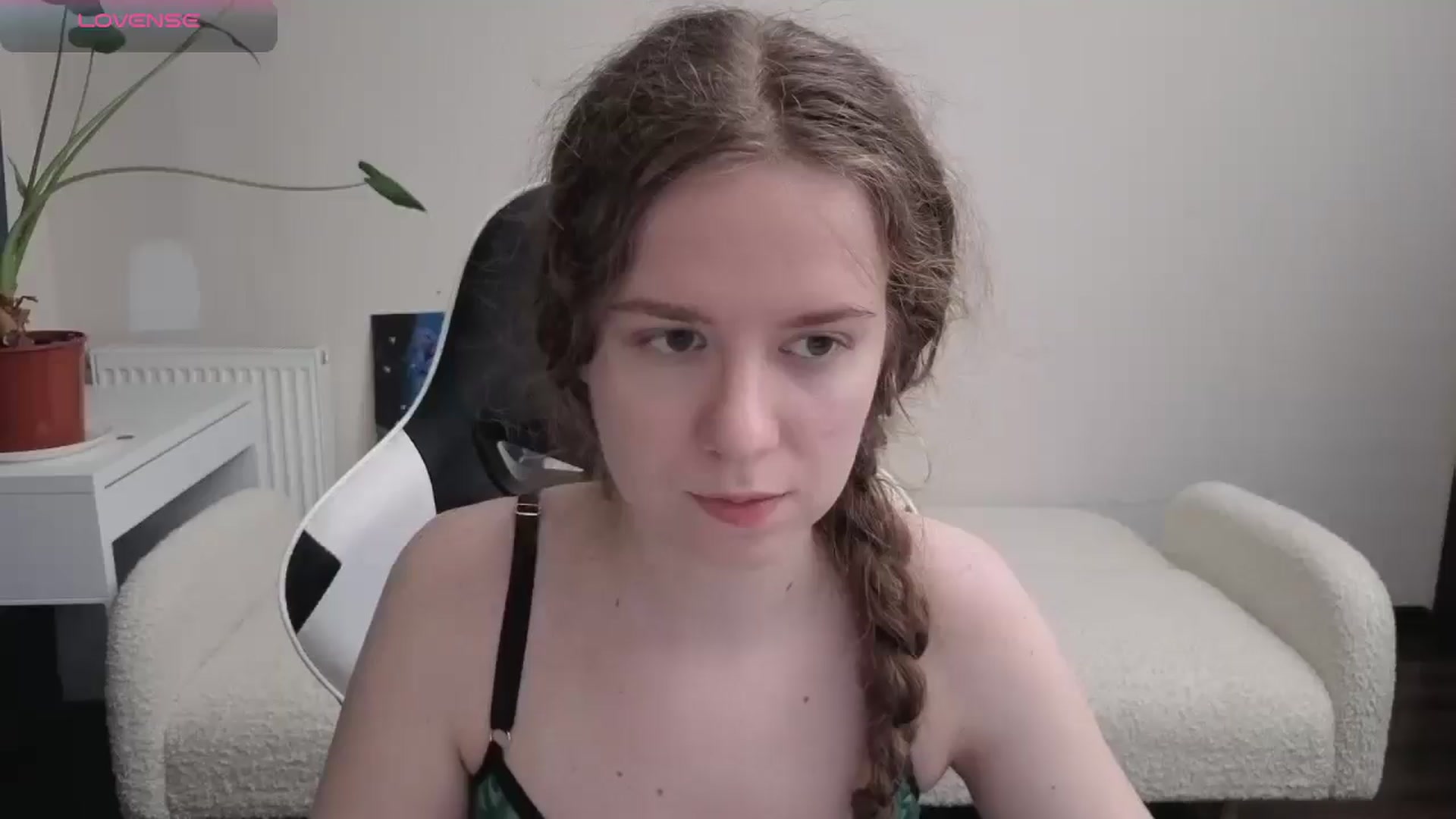 Gallery image thumbnail from BlueFlowerr's myfreecams stream on, 04/01/2026, 18:27 image 1 of 20