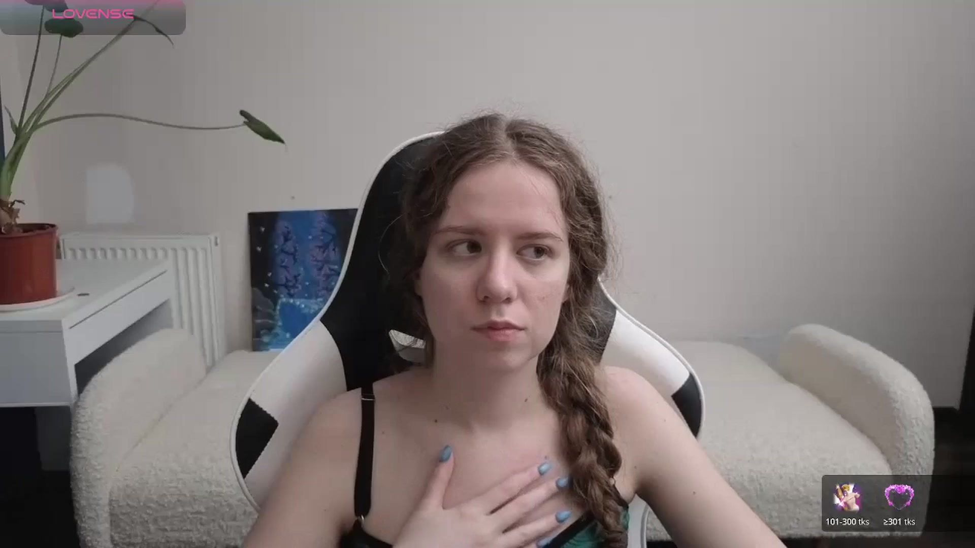 Gallery image thumbnail from BlueFlowerr's myfreecams stream on, 04/01/2026, 18:27 image 11 of 20