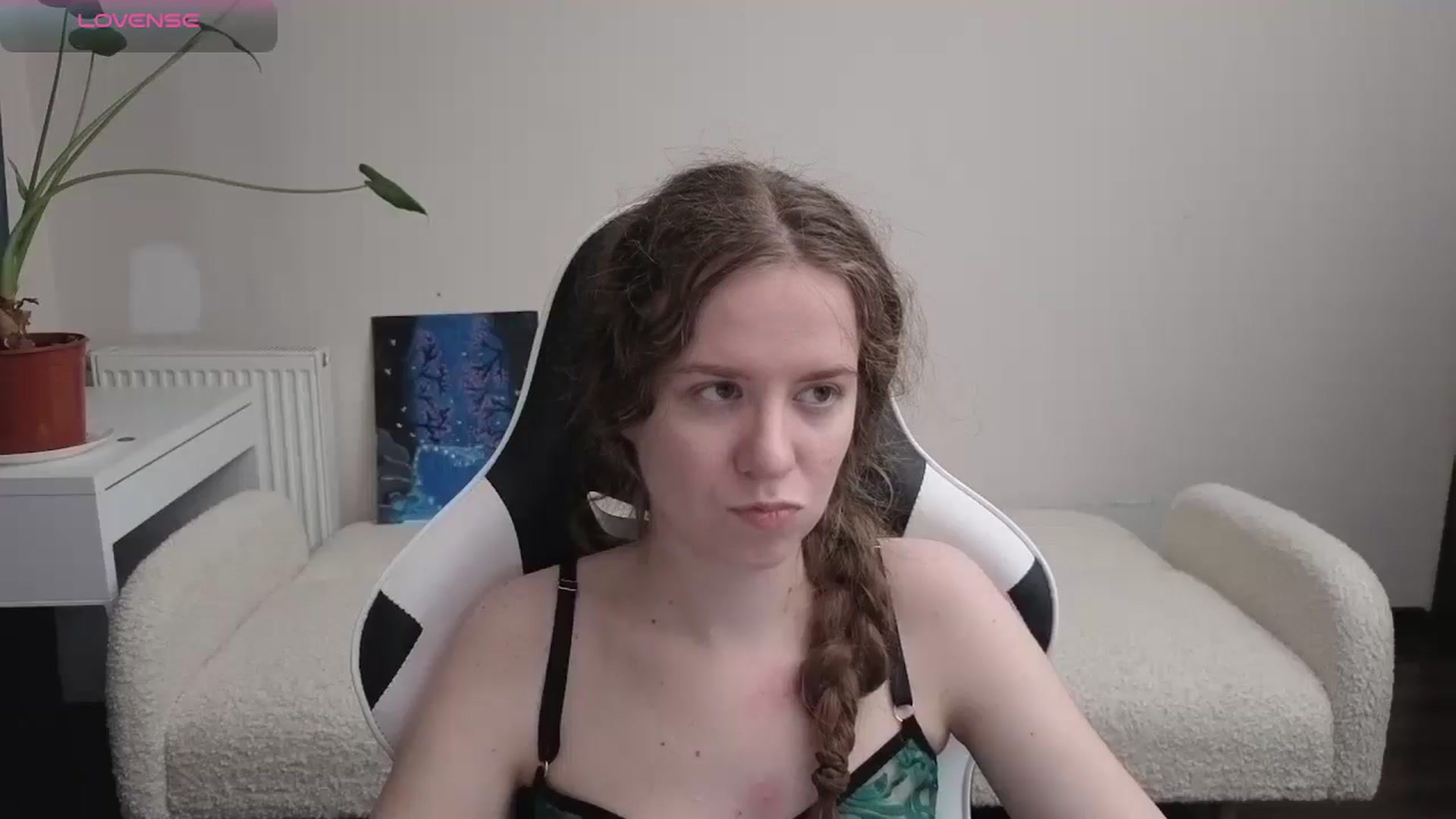 Gallery image thumbnail from BlueFlowerr's myfreecams stream on, 04/01/2026, 18:27 image 5 of 20
