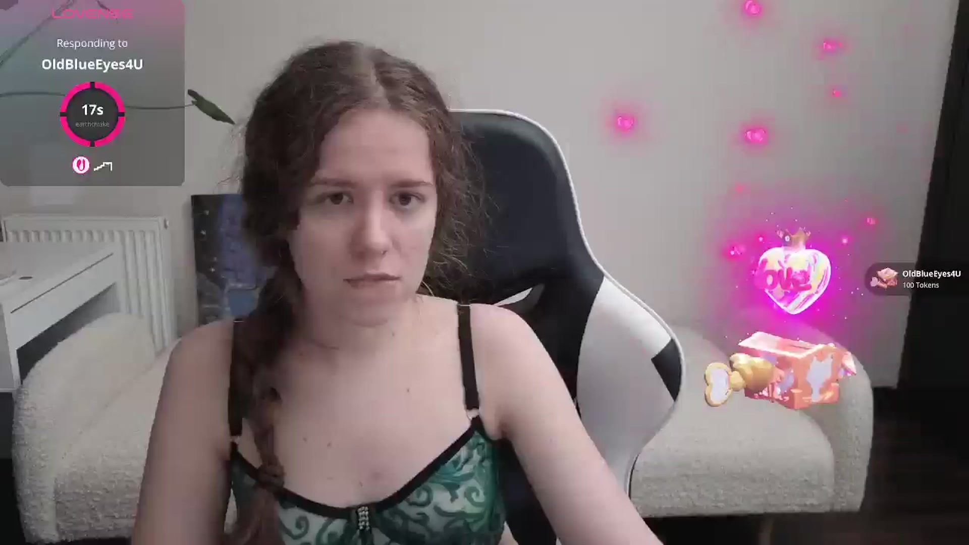 Gallery image thumbnail from BlueFlowerr's myfreecams stream on, 04/01/2026, 19:47 image 15 of 20