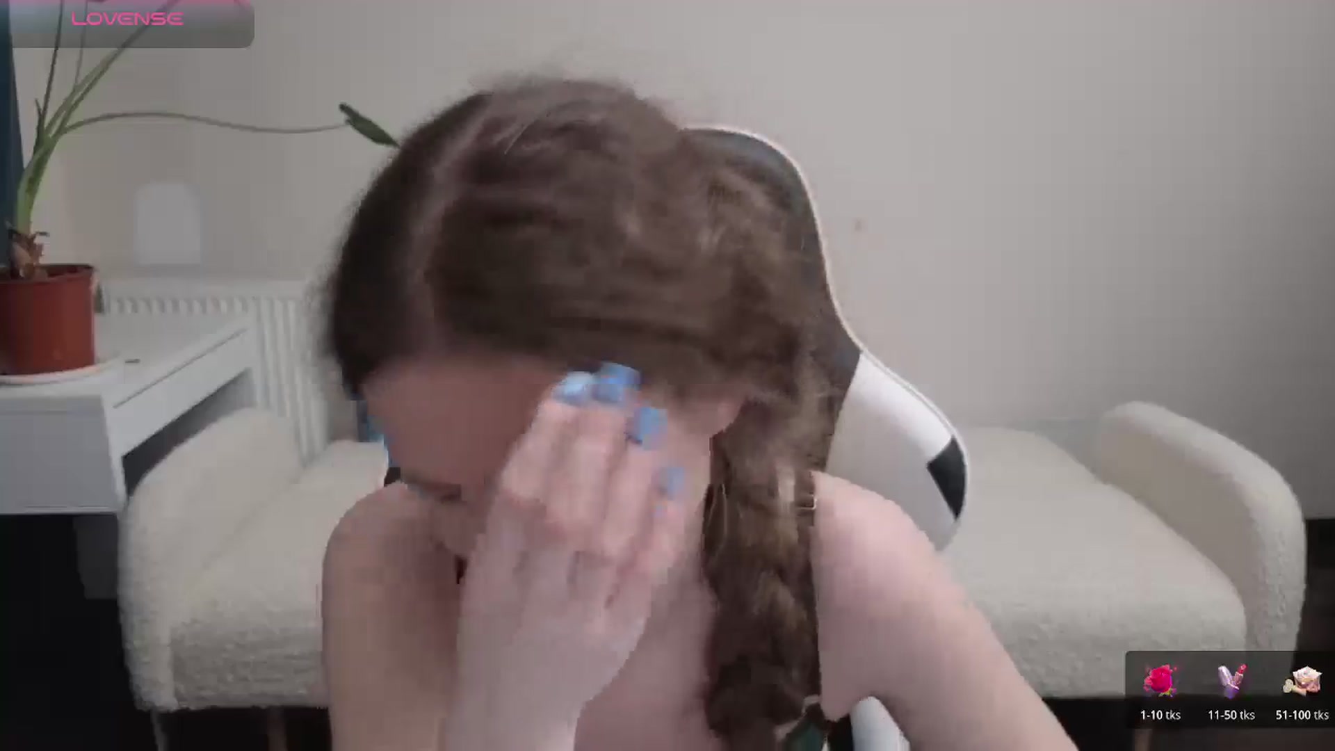 Gallery image thumbnail from BlueFlowerr's myfreecams stream on, 04/01/2026, 21:26 image 6 of 20