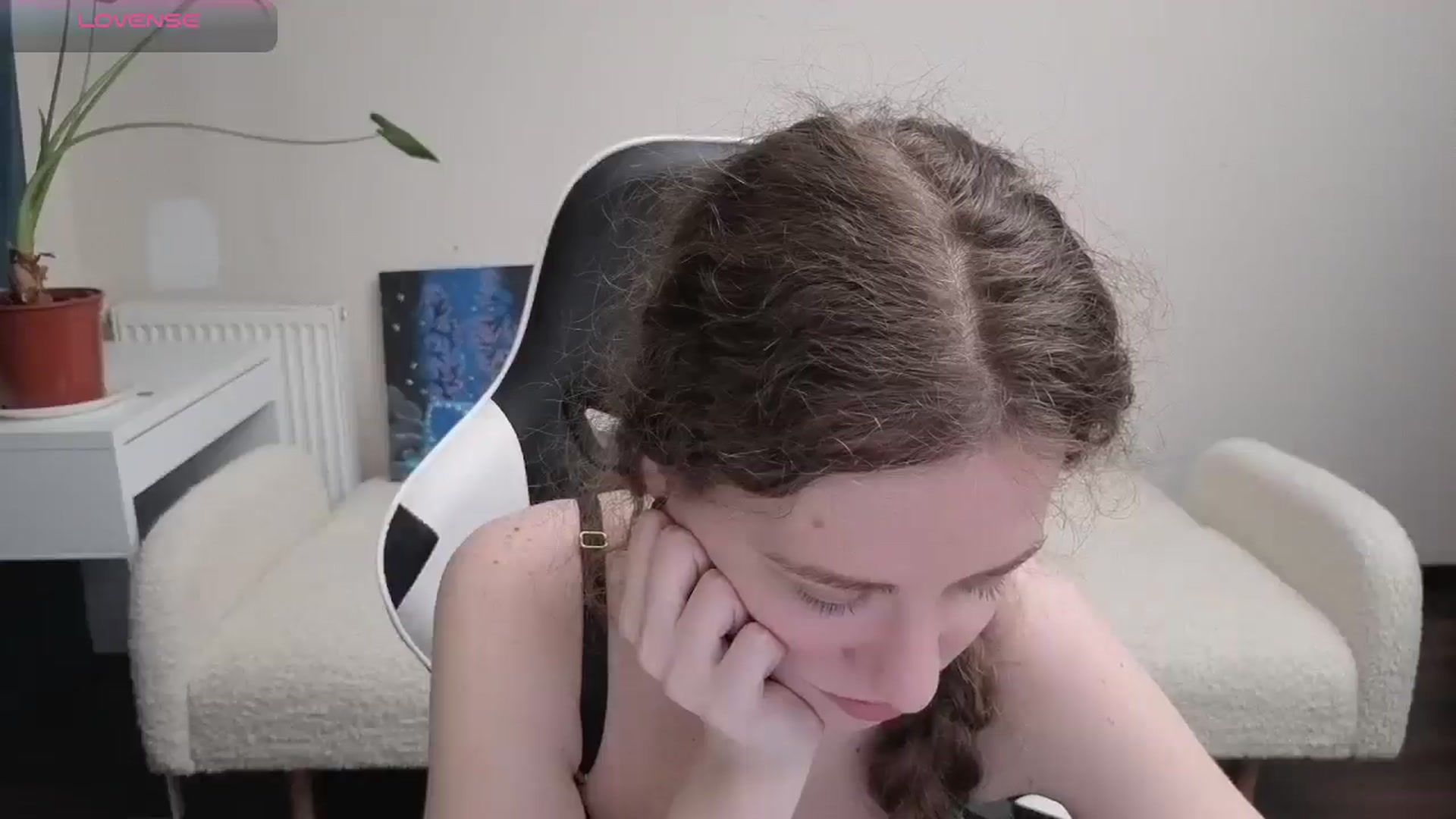 Gallery image thumbnail from BlueFlowerr's myfreecams stream on, 04/01/2026, 21:26 image 3 of 20
