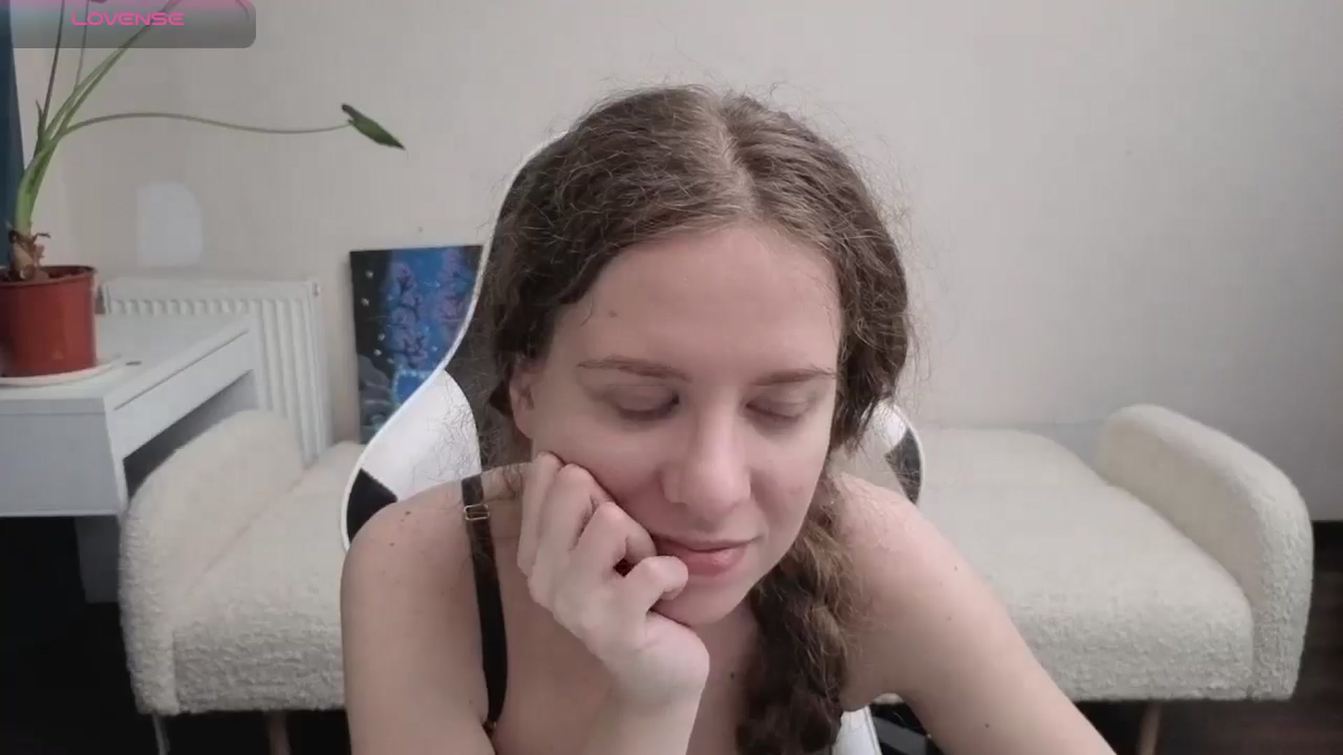 Gallery image thumbnail from BlueFlowerr's myfreecams stream on, 04/01/2026, 21:26 image 4 of 20